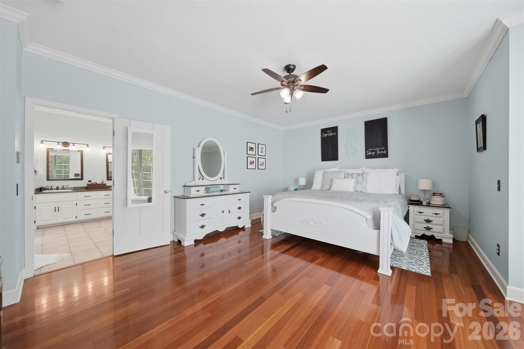 401 Stonecroft Drive Property Photo 8