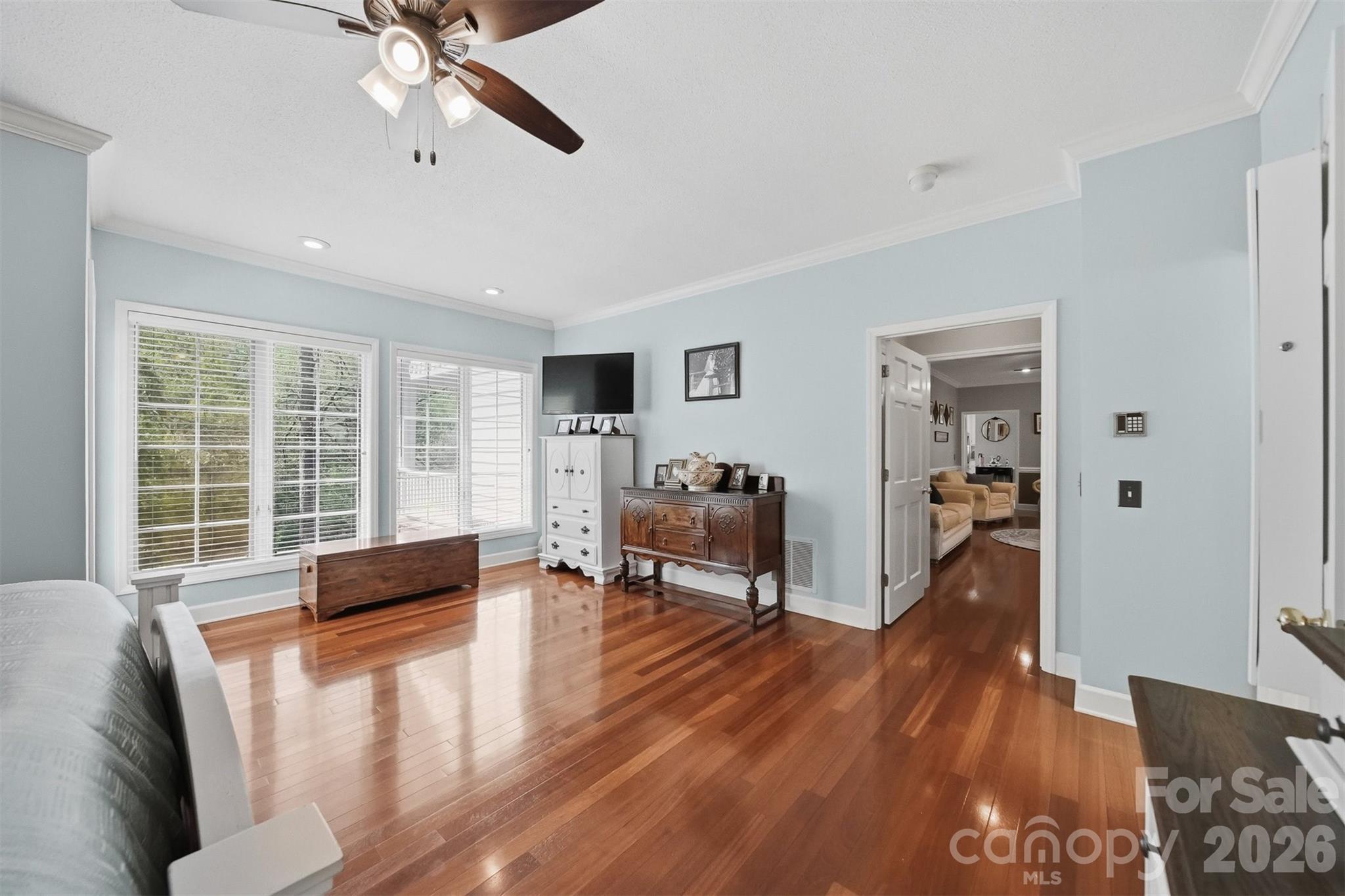 401 Stonecroft Drive Property Photo 9