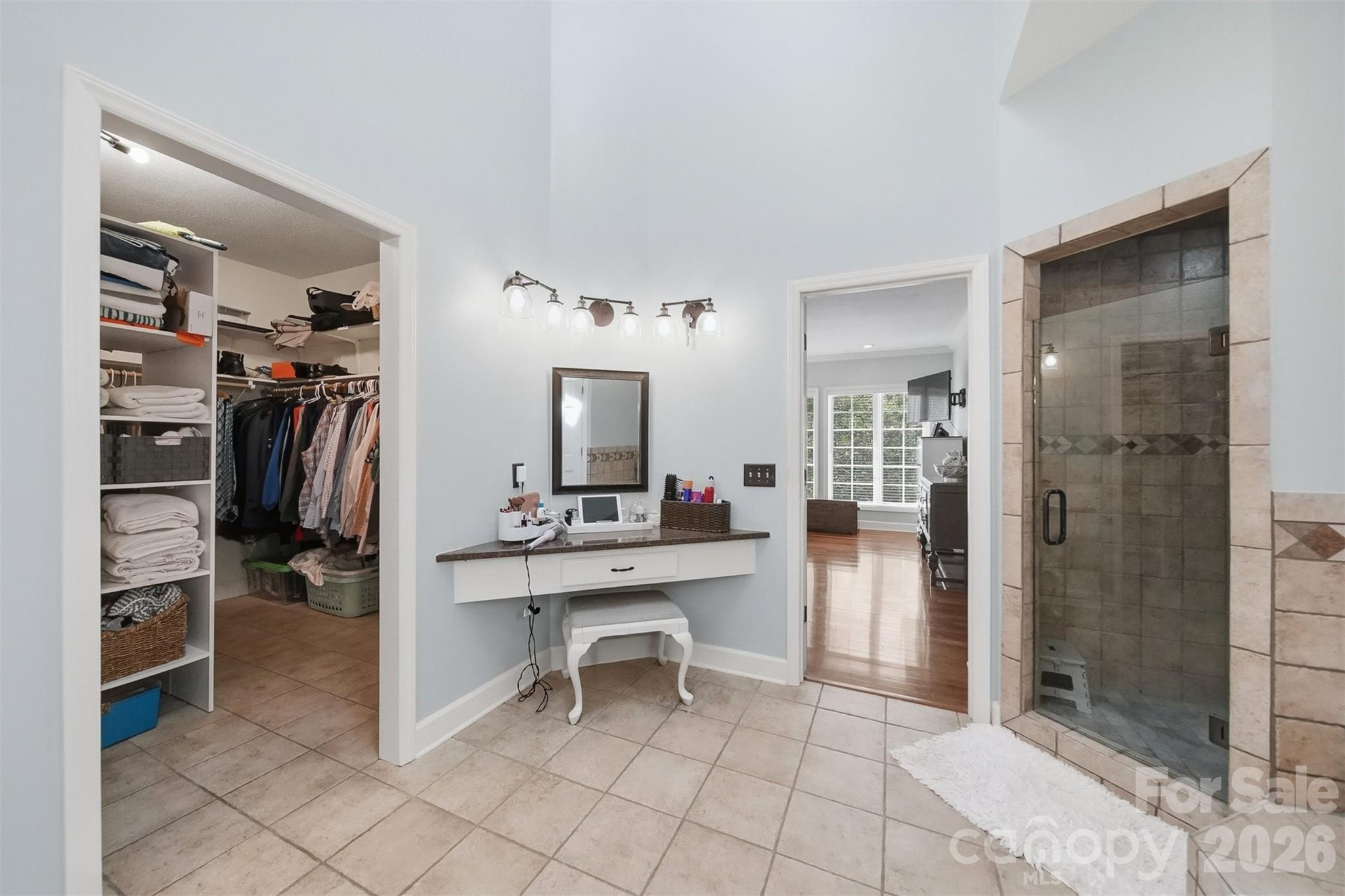 401 Stonecroft Drive Property Photo 12