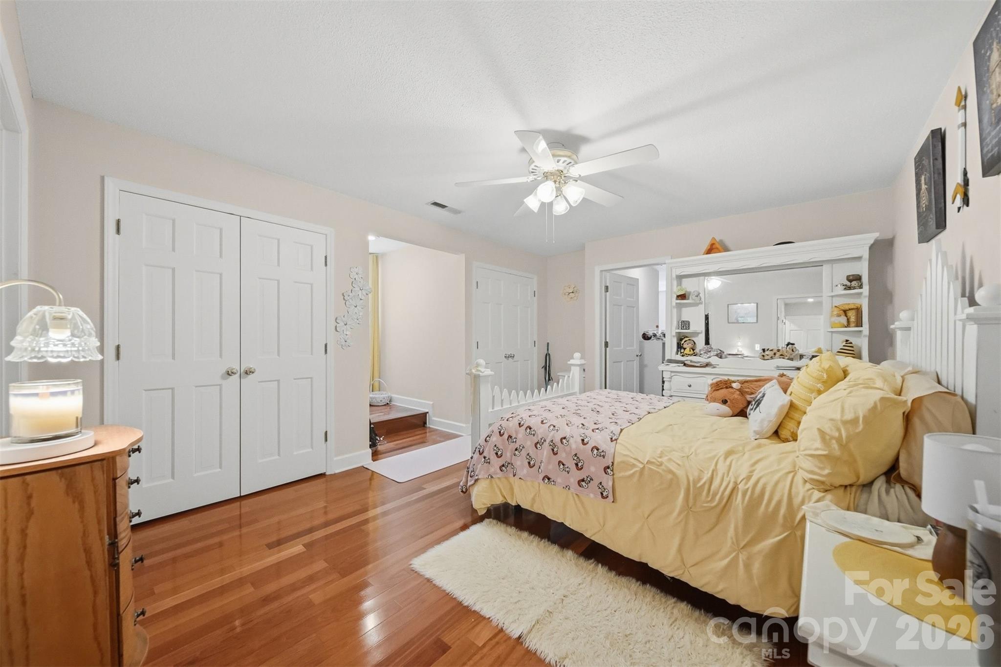 401 Stonecroft Drive Property Photo 13