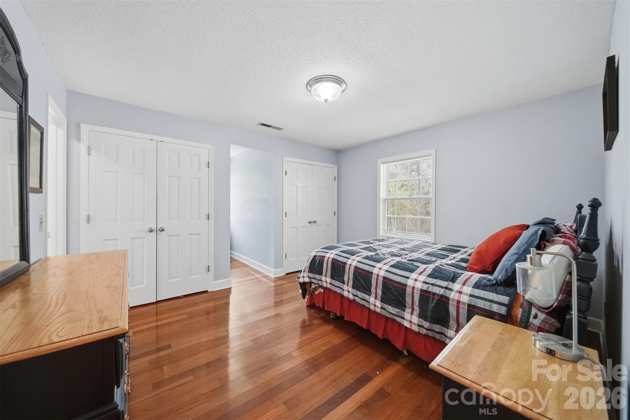 401 Stonecroft Drive Property Photo 17