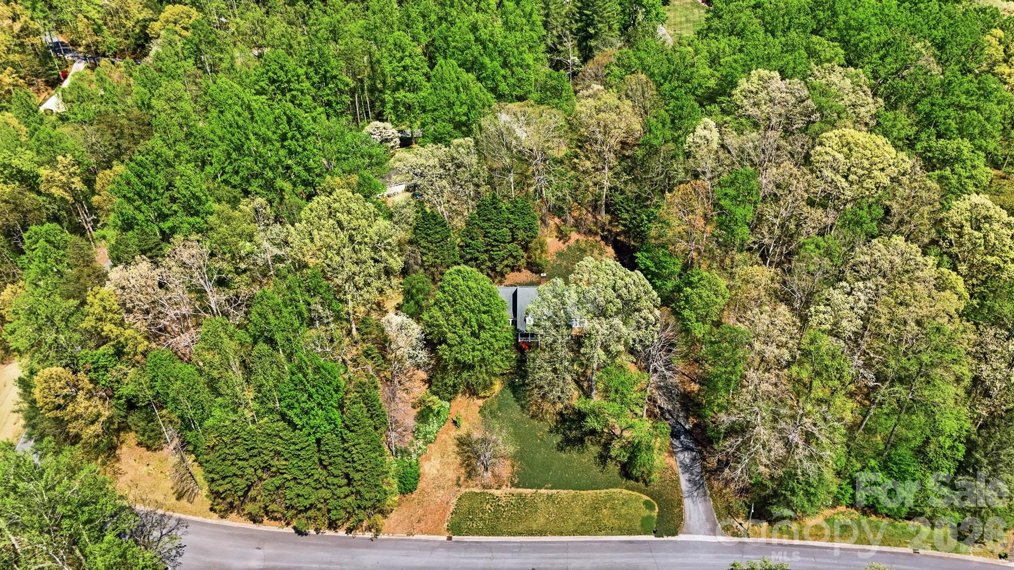 401 Stonecroft Drive Property Photo 35