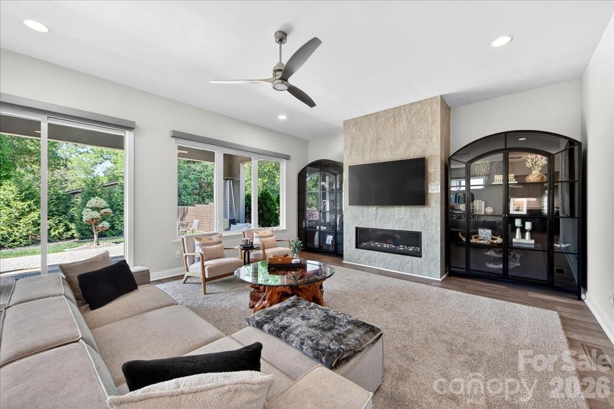 1310 Levy Way Property Photo 1