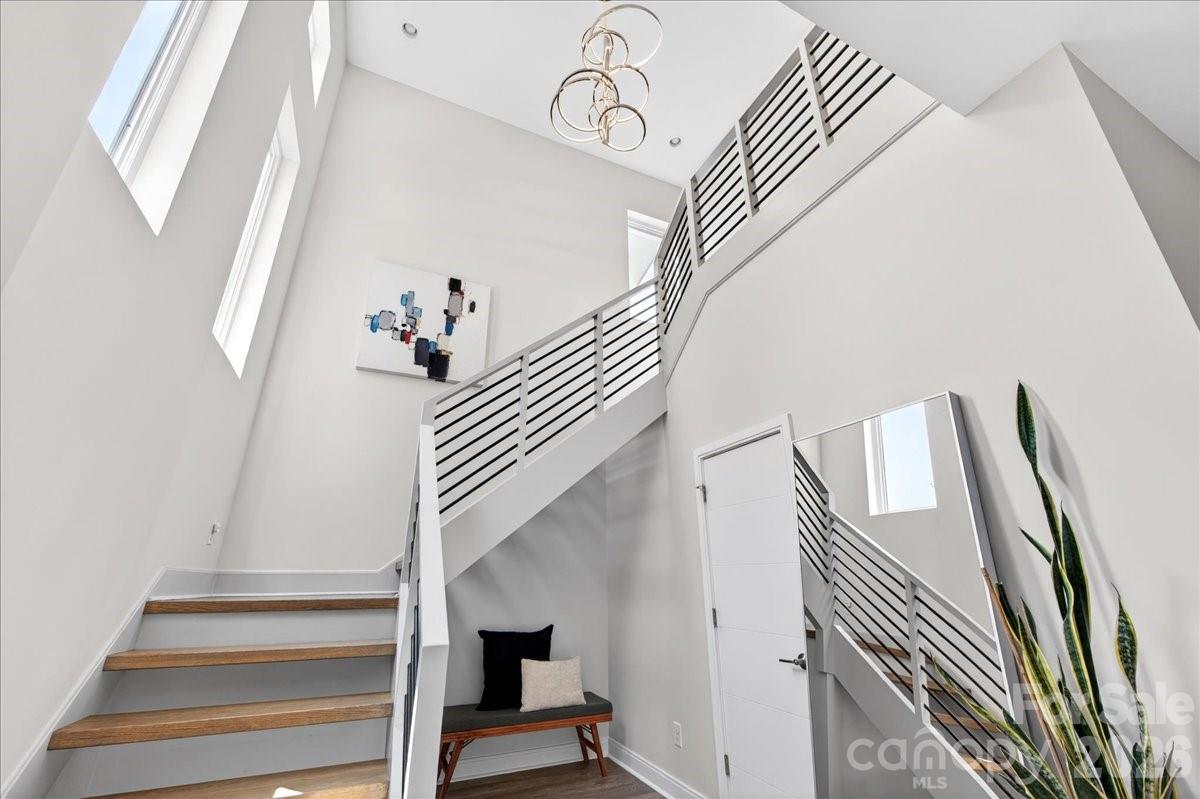 1310 Levy Way Property Photo 14