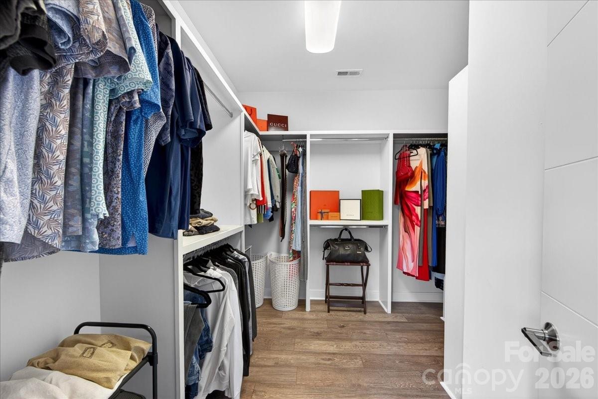 1310 Levy Way Property Photo 19