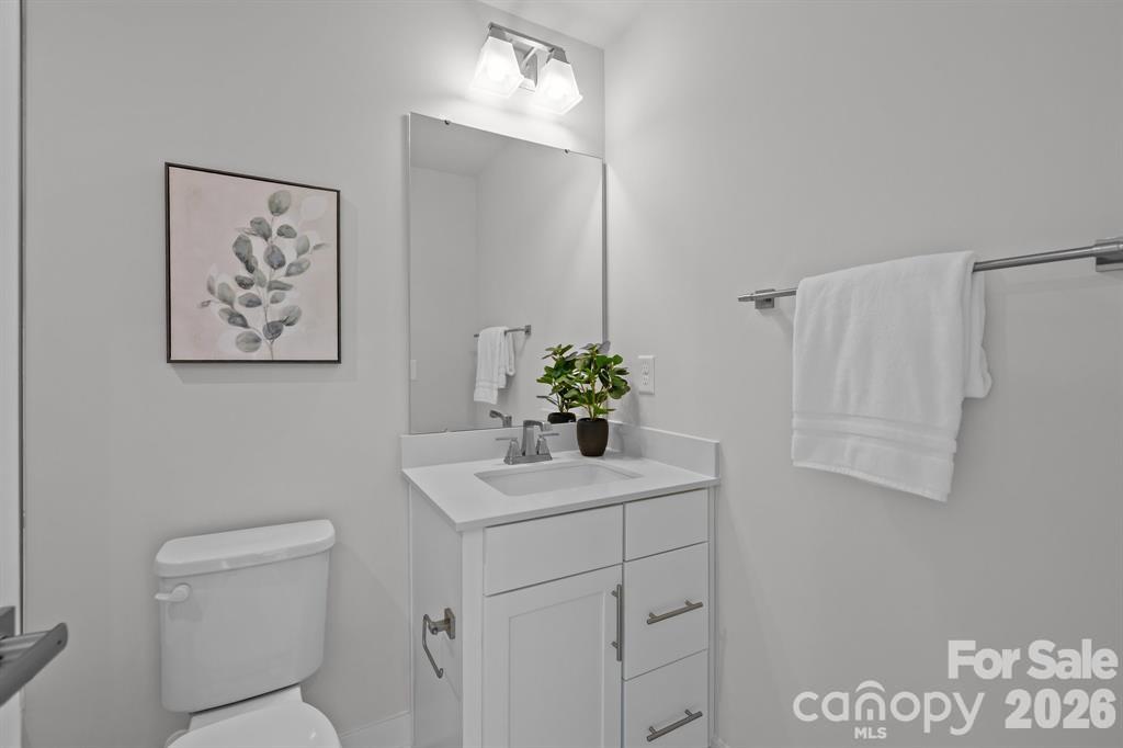 3737 S Tryon Street Property Photo 14