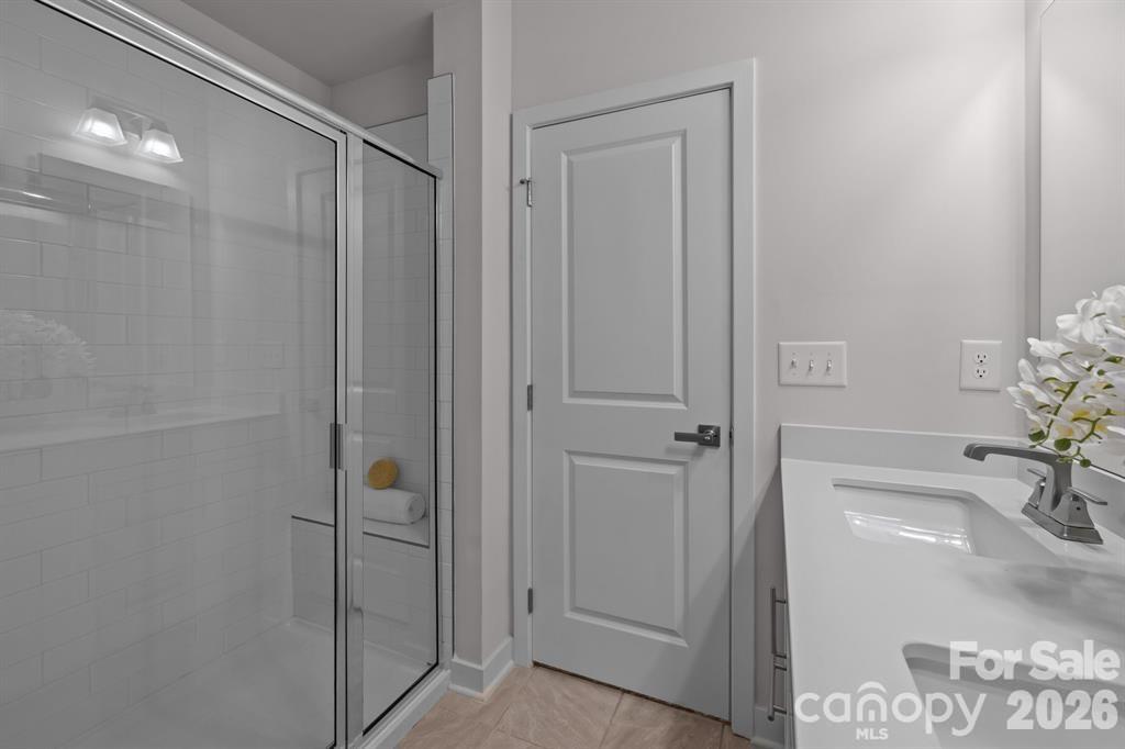 3737 S Tryon Street Property Photo 15