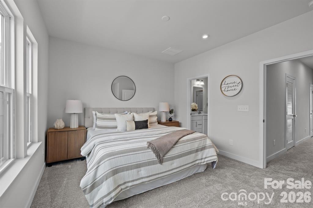 3737 S Tryon Street Property Photo 16