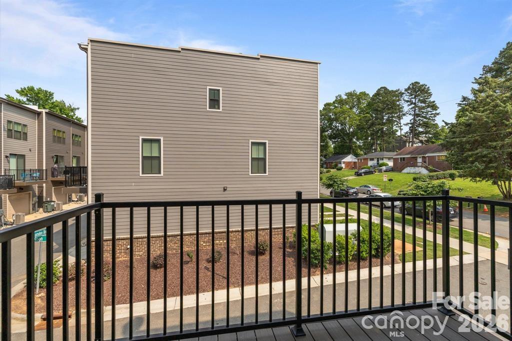 3737 S Tryon Street Property Photo 24