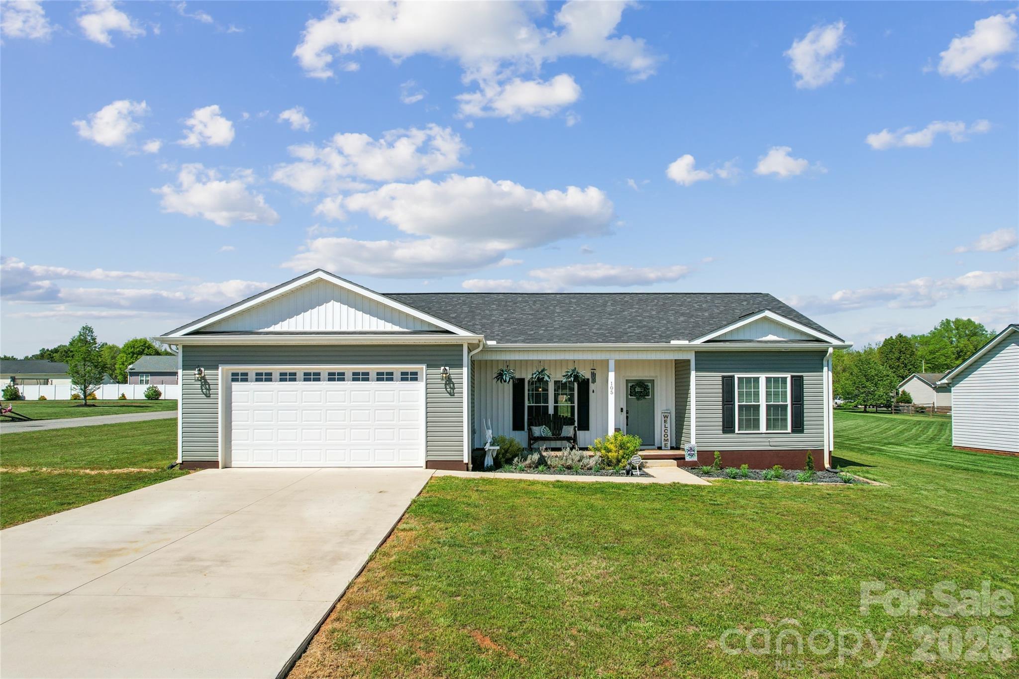 105 E Dundee Court Property Photo 1