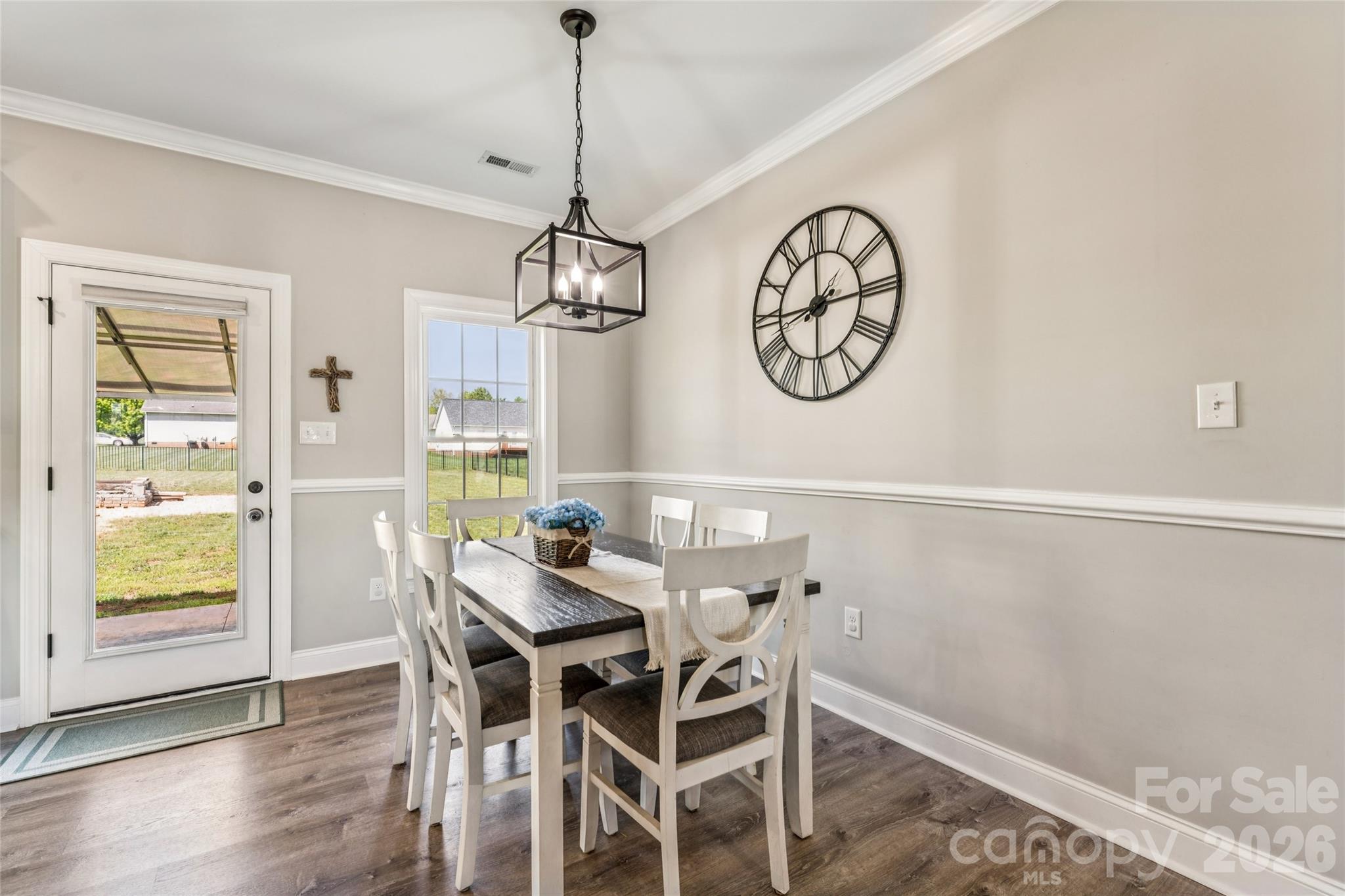 105 E Dundee Court Property Photo 16