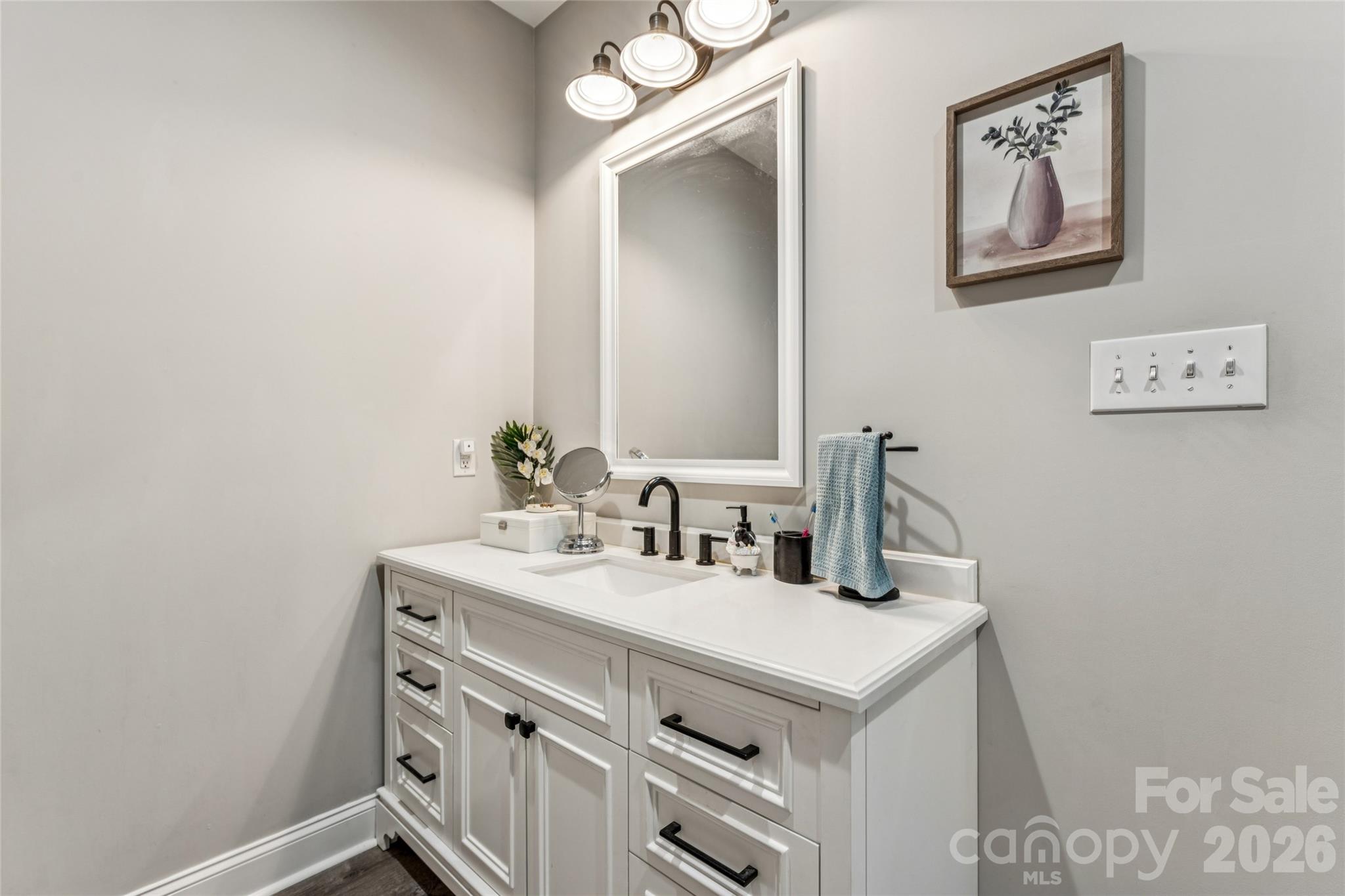105 E Dundee Court Property Photo 25