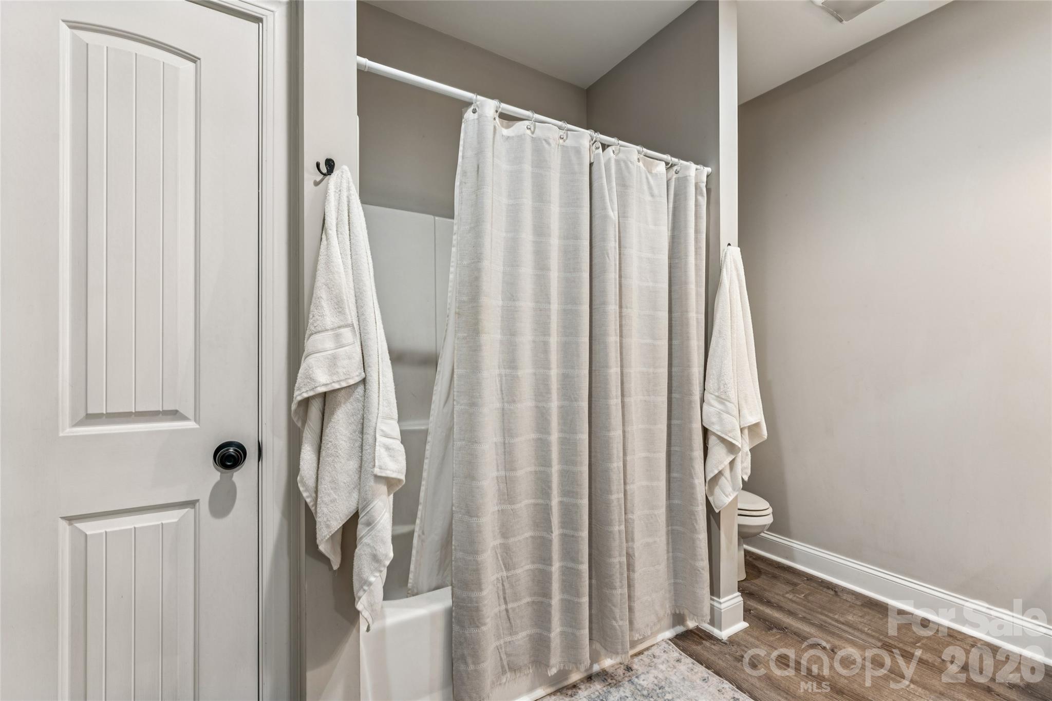 105 E Dundee Court Property Photo 26