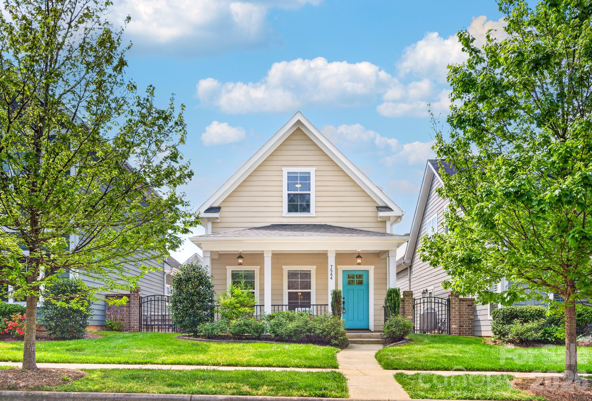 7544 Fairway Villa Circle Property Photo 1