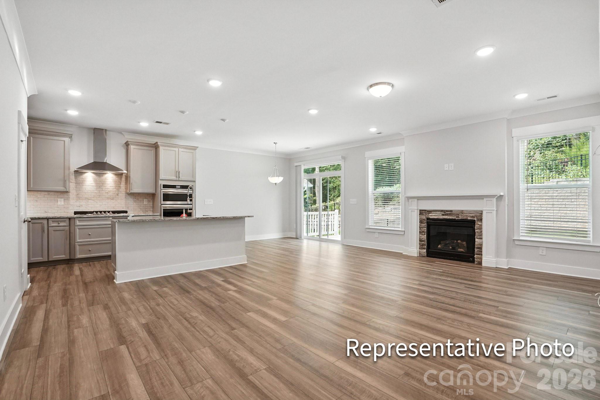 2042 Mantle Ridge Drive Property Photo 3