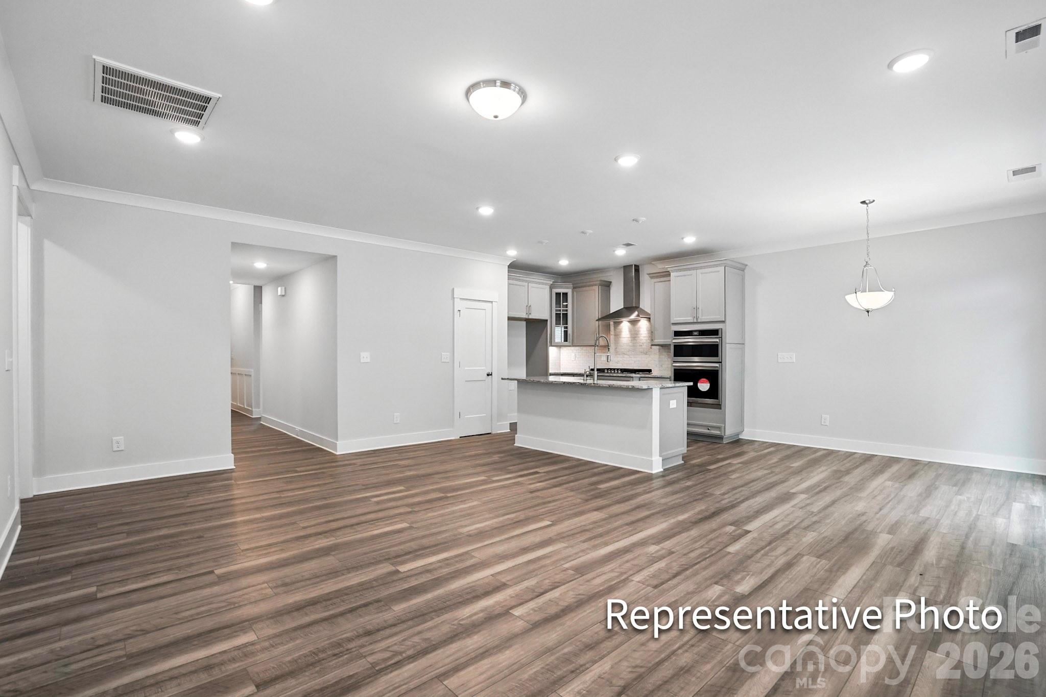 2042 Mantle Ridge Drive Property Photo 6