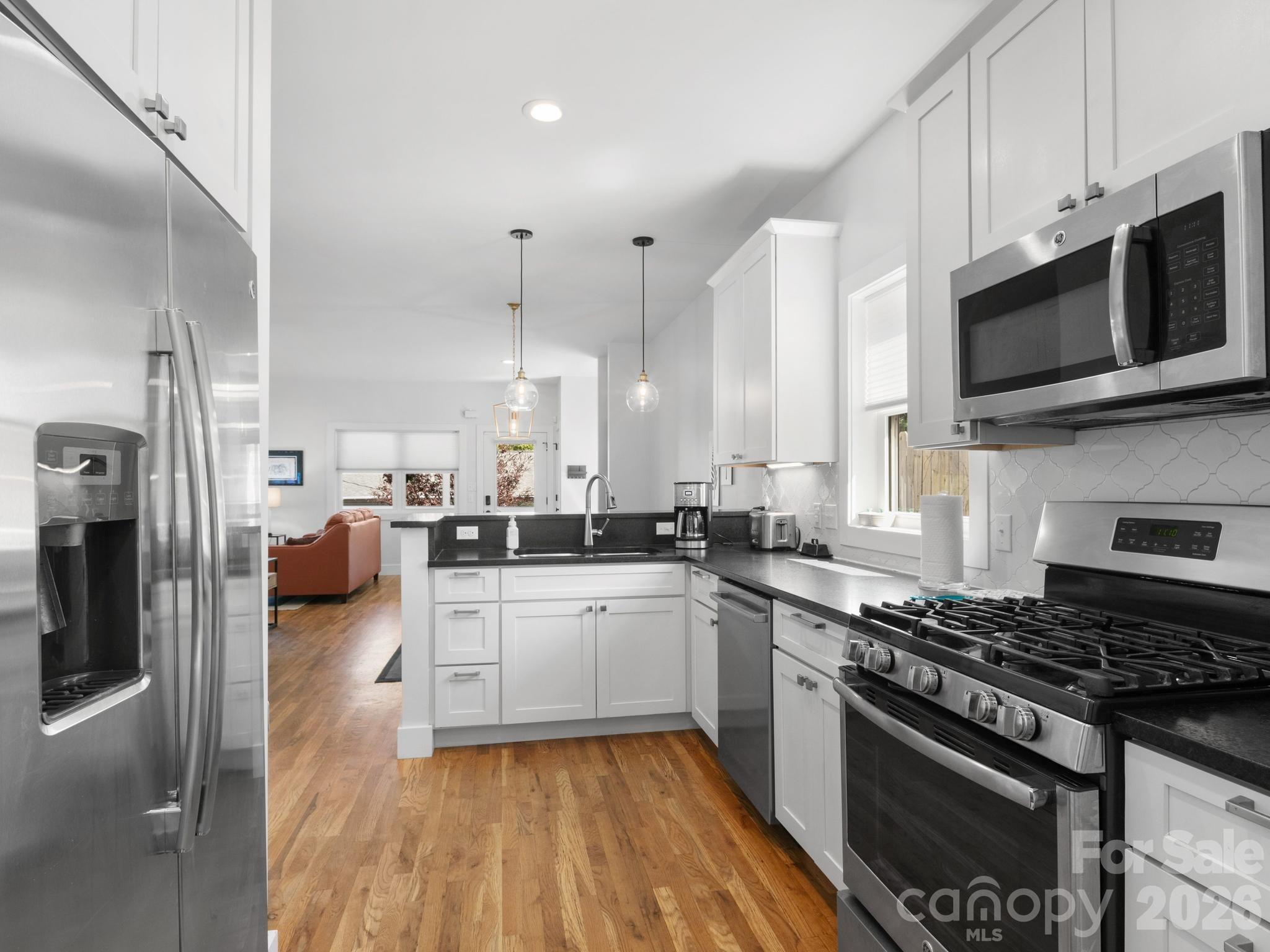 46 Rumbough Place Property Photo 4