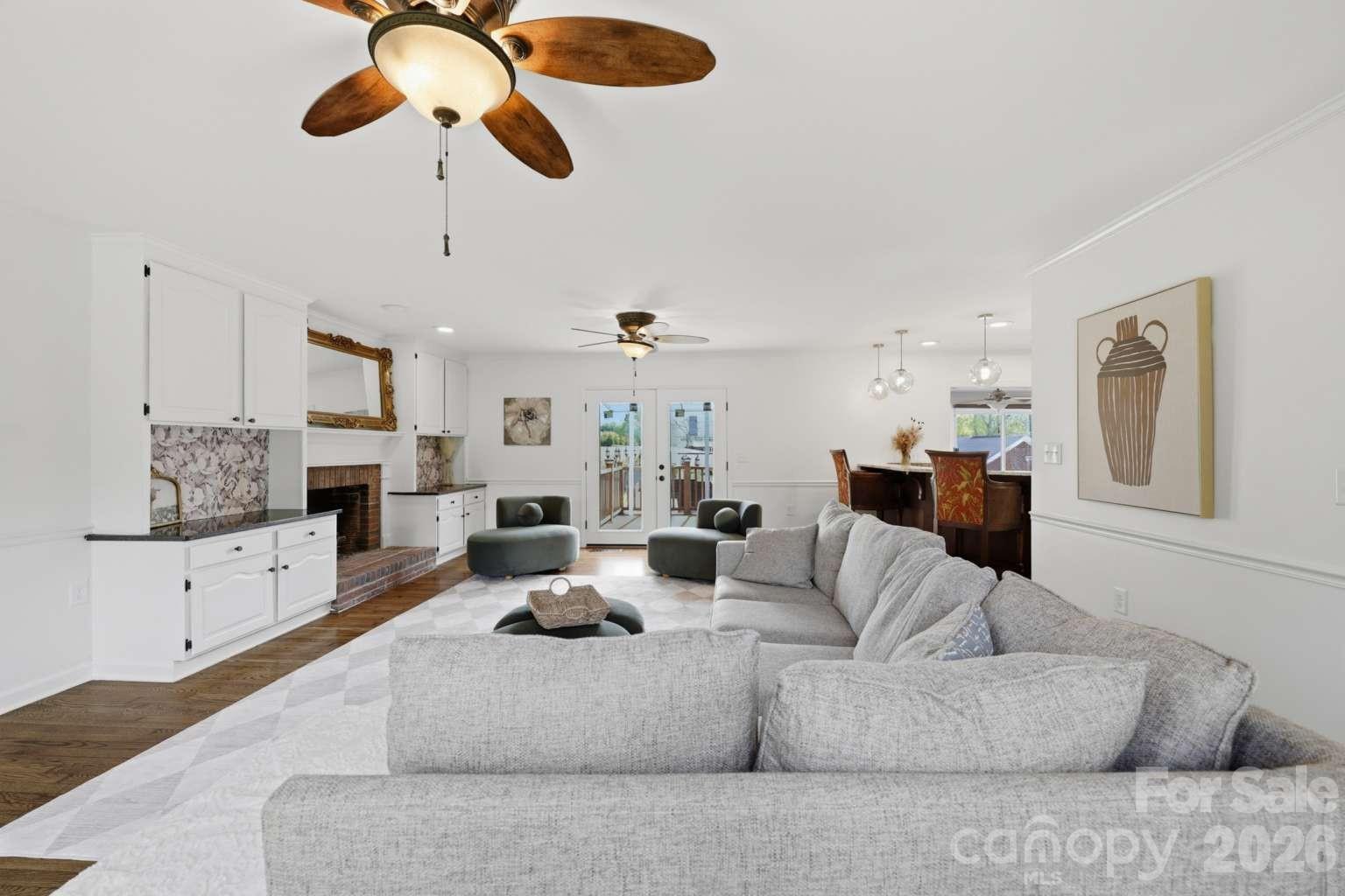 3811 Pinecrest Drive Property Photo 16