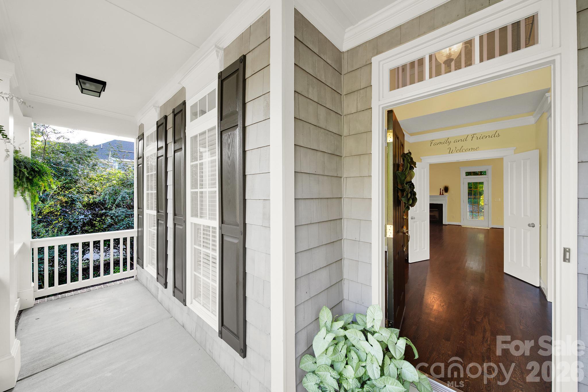 1512 Calvin Hal Road Property Photo 3