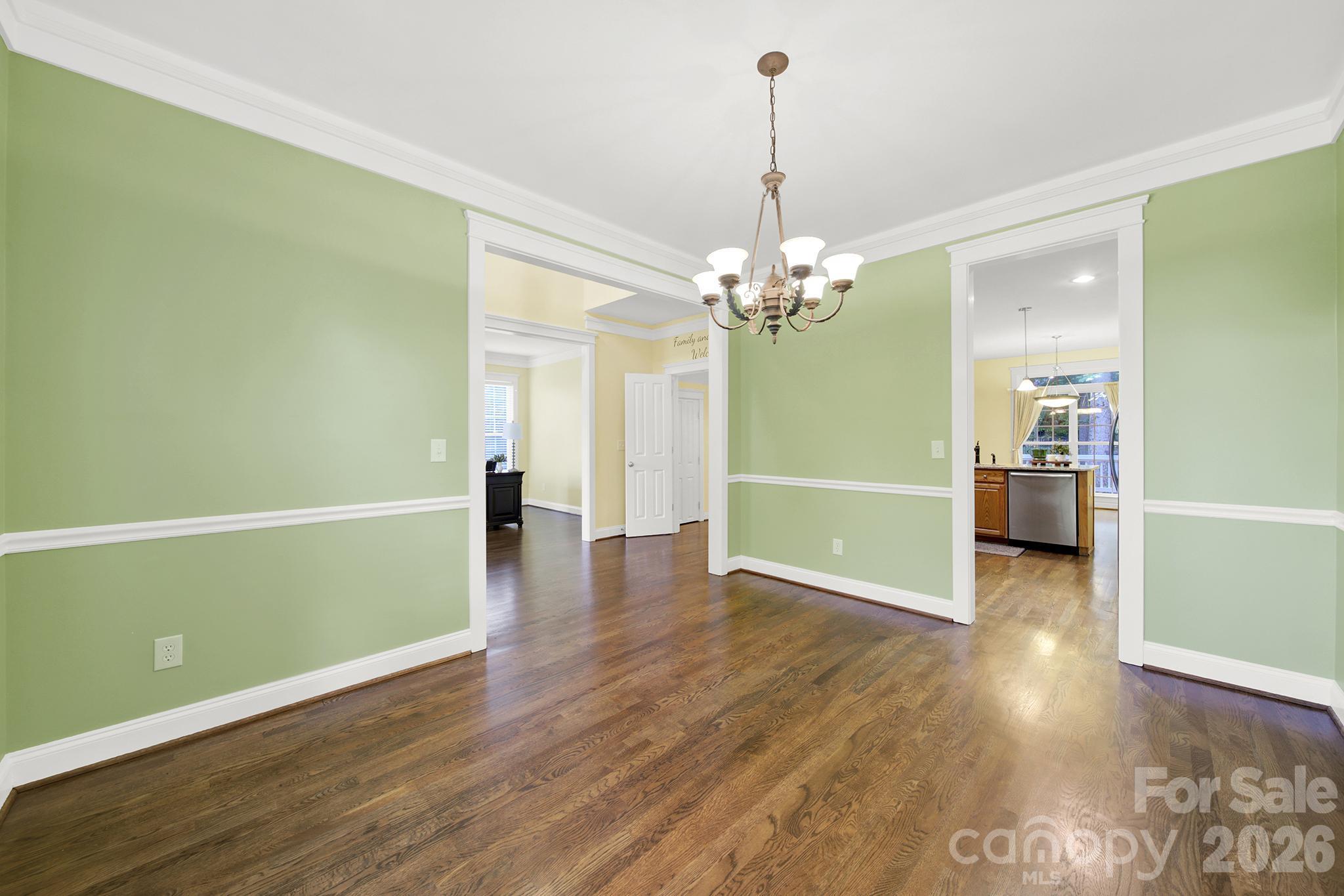 1512 Calvin Hal Road Property Photo 6