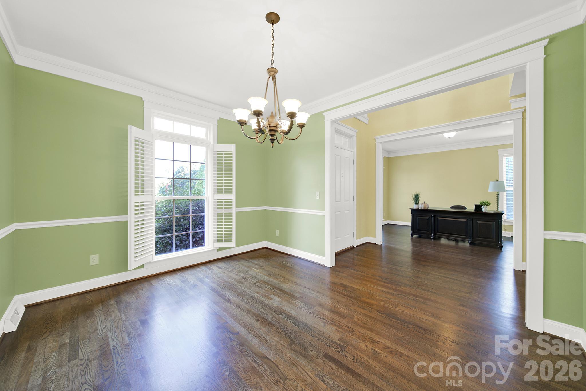 1512 Calvin Hal Road Property Photo 7
