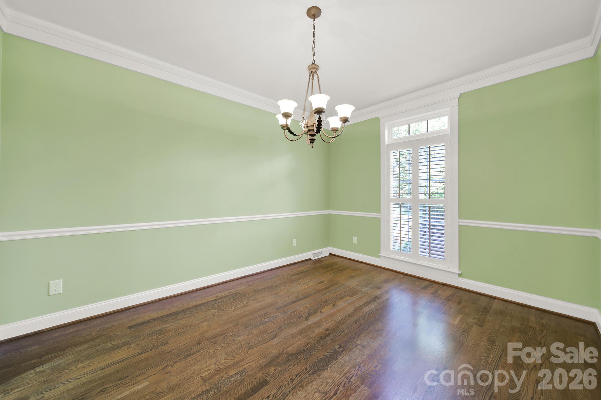 1512 Calvin Hal Road Property Photo 8