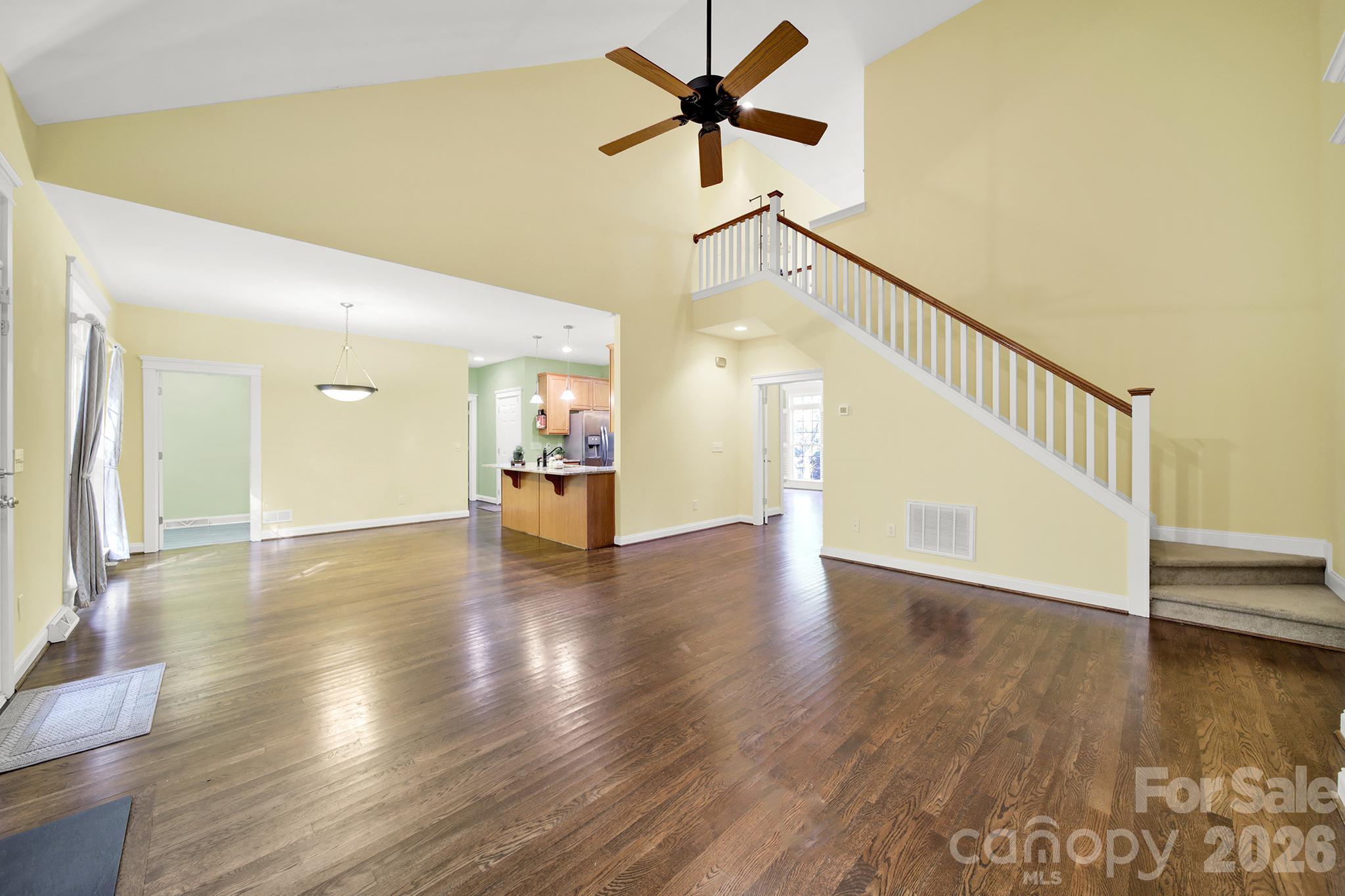 1512 Calvin Hal Road Property Photo 10