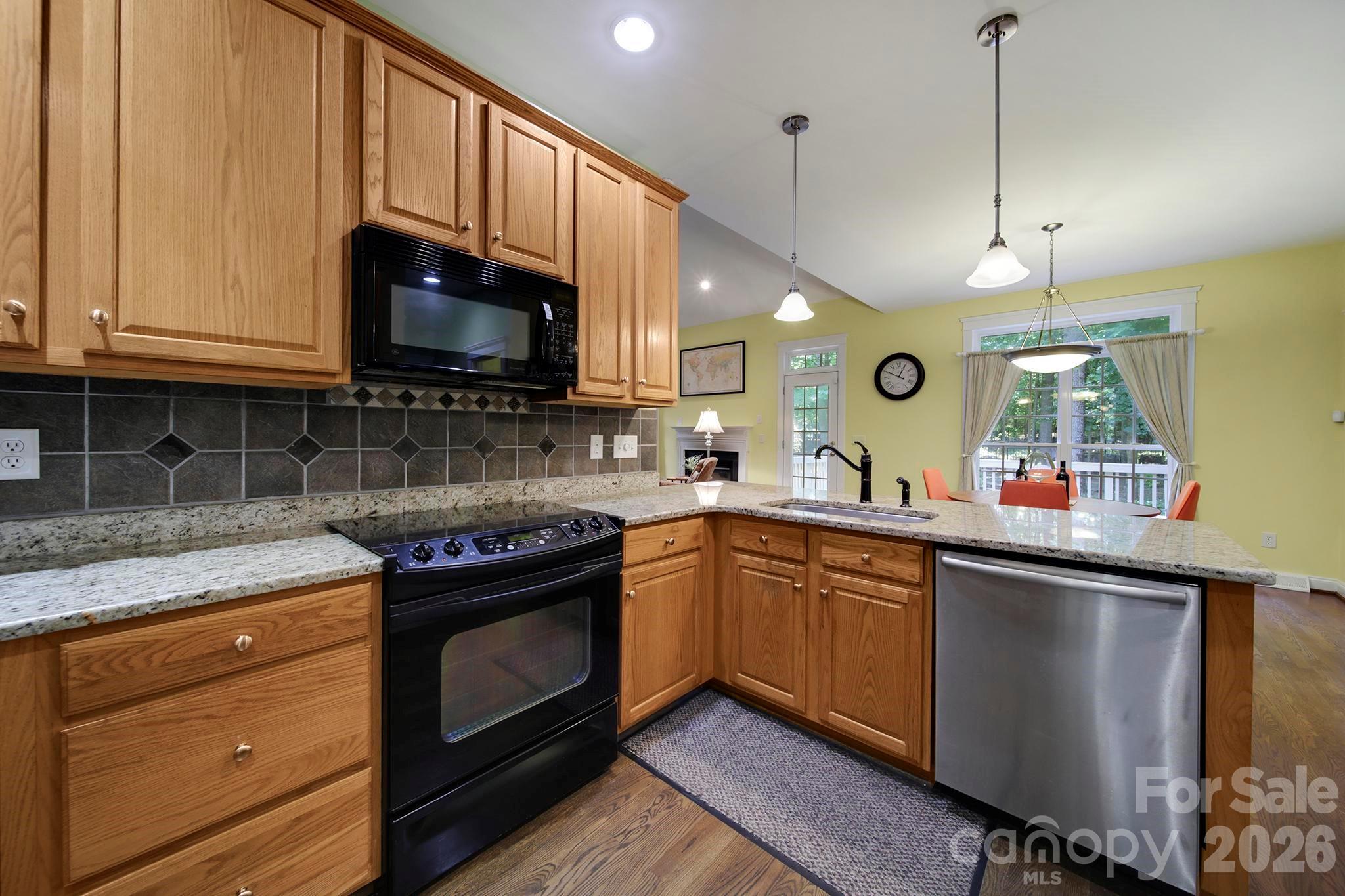 1512 Calvin Hal Road Property Photo 13