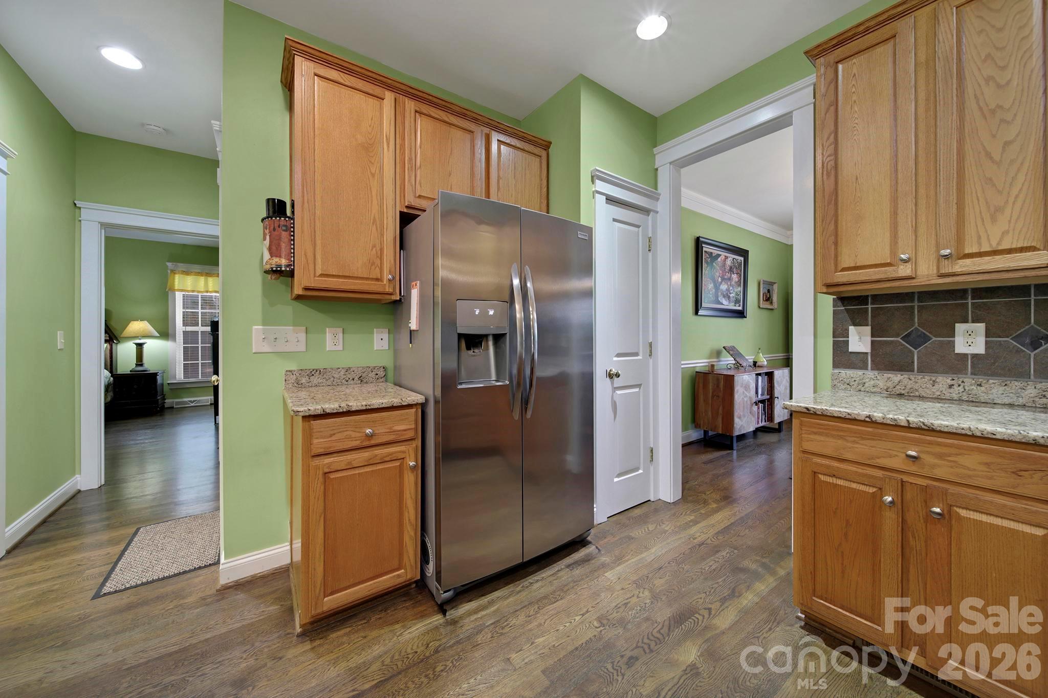 1512 Calvin Hal Road Property Photo 15