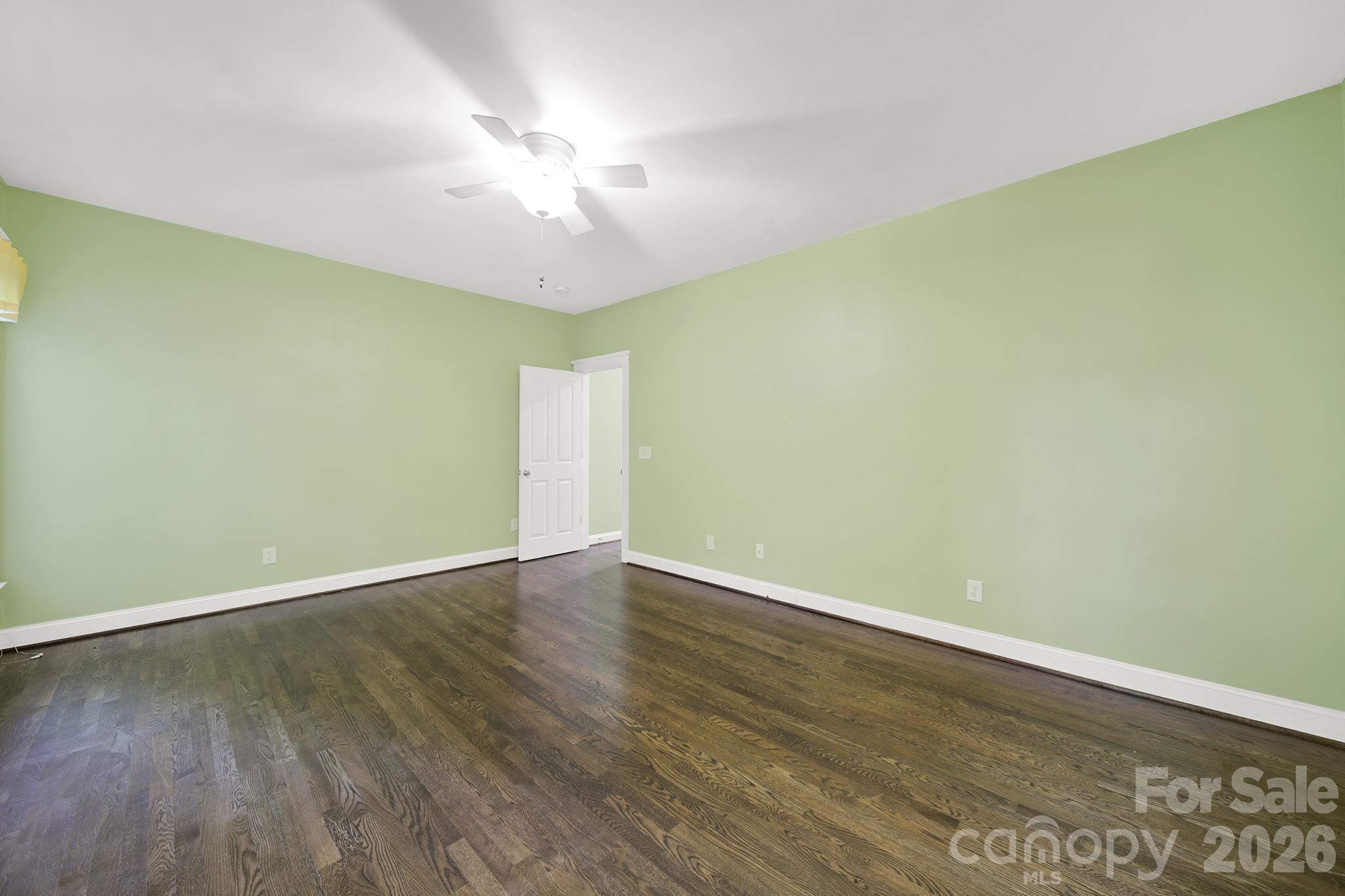 1512 Calvin Hal Road Property Photo 15