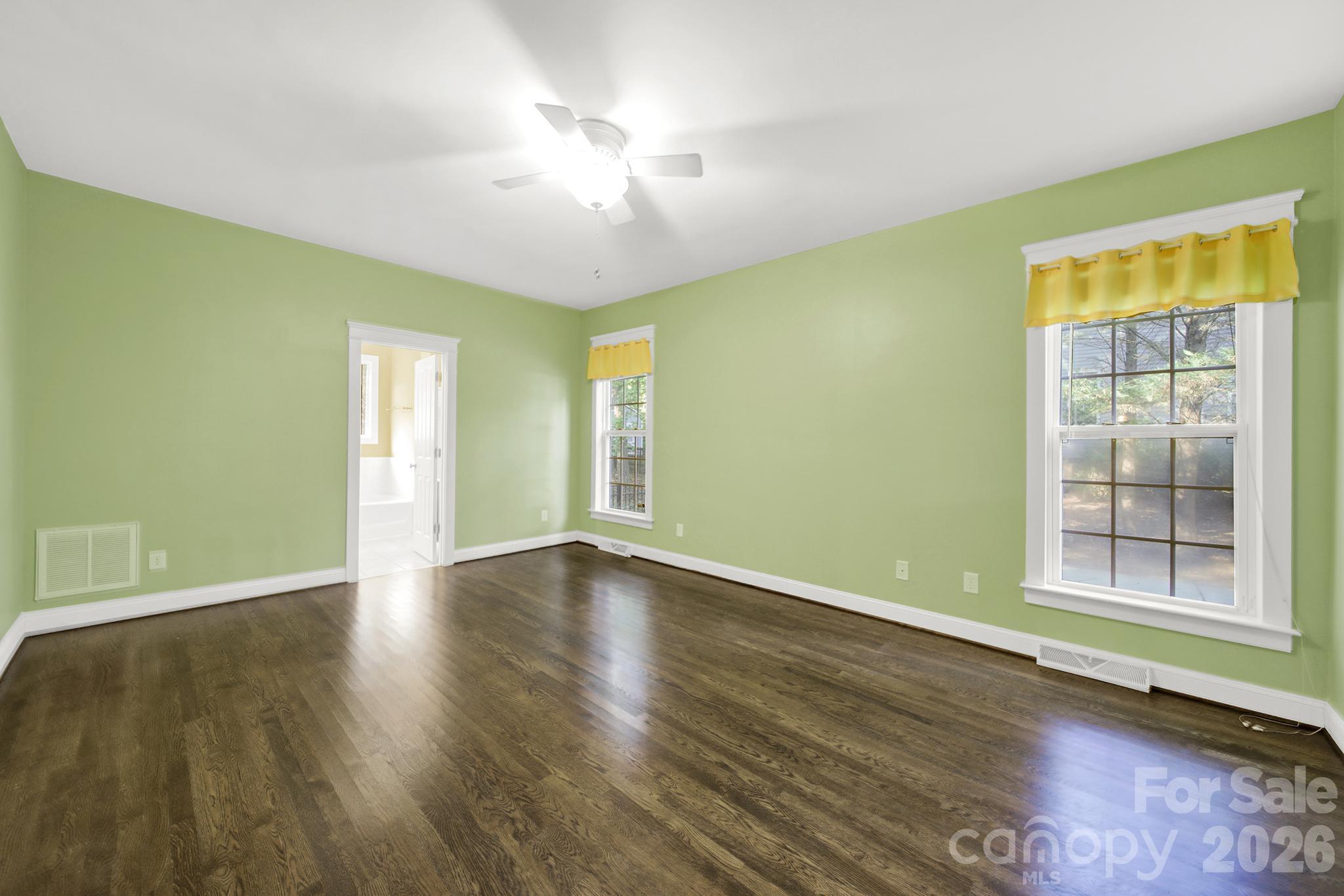 1512 Calvin Hal Road Property Photo 16