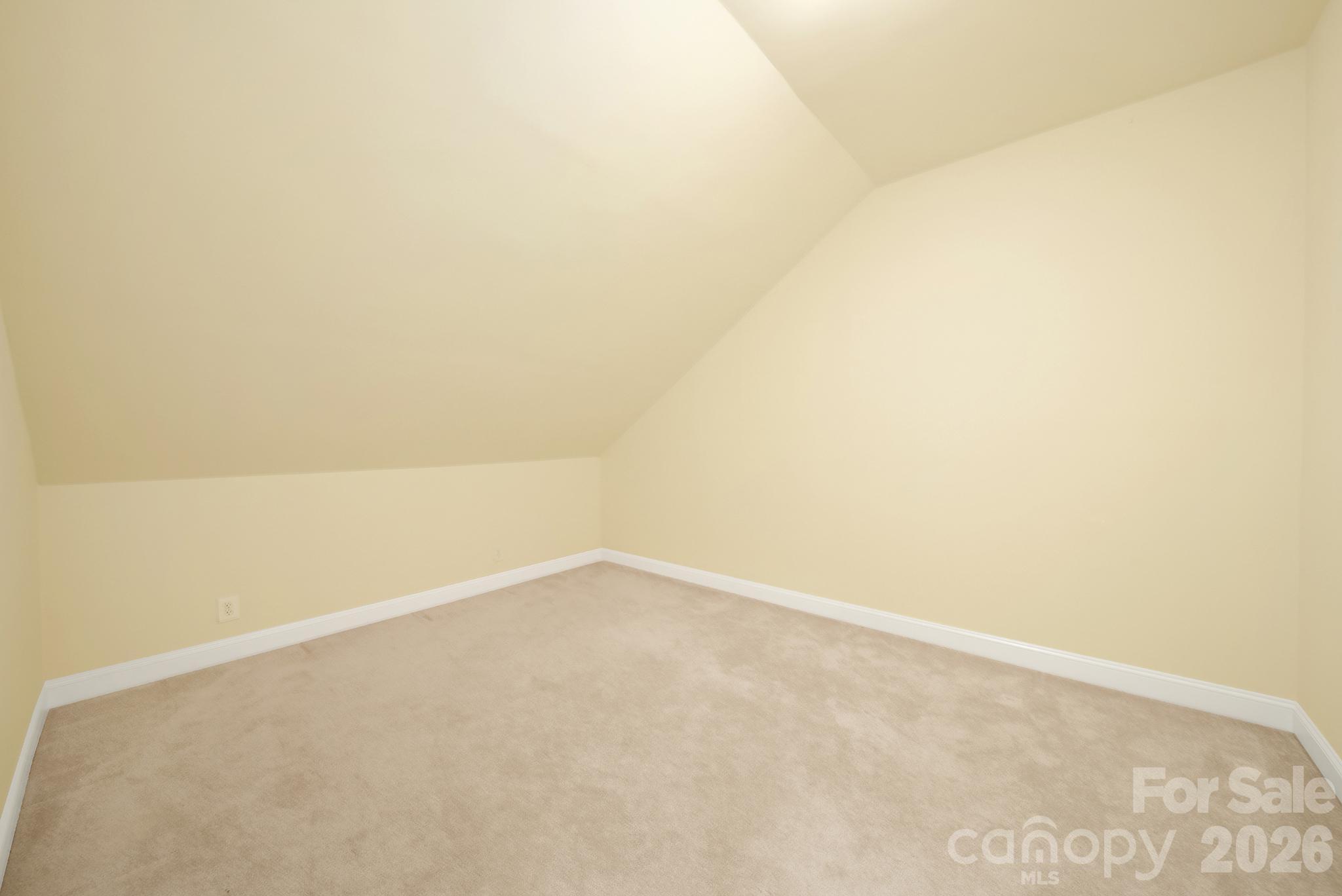 1512 Calvin Hal Road Property Photo 19