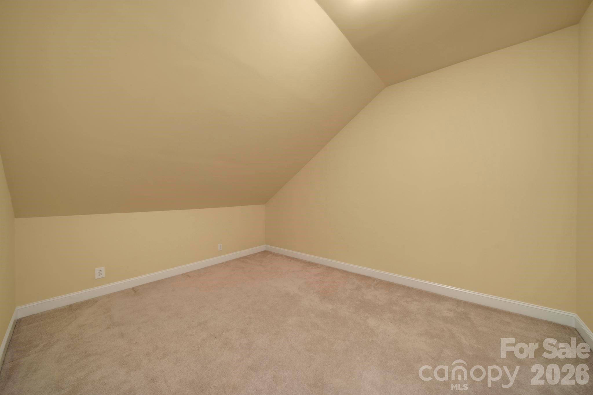 1512 Calvin Hal Road Property Photo 21