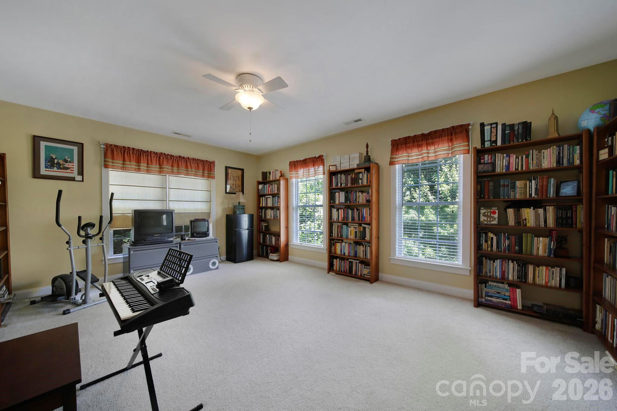 1512 Calvin Hal Road Property Photo 26