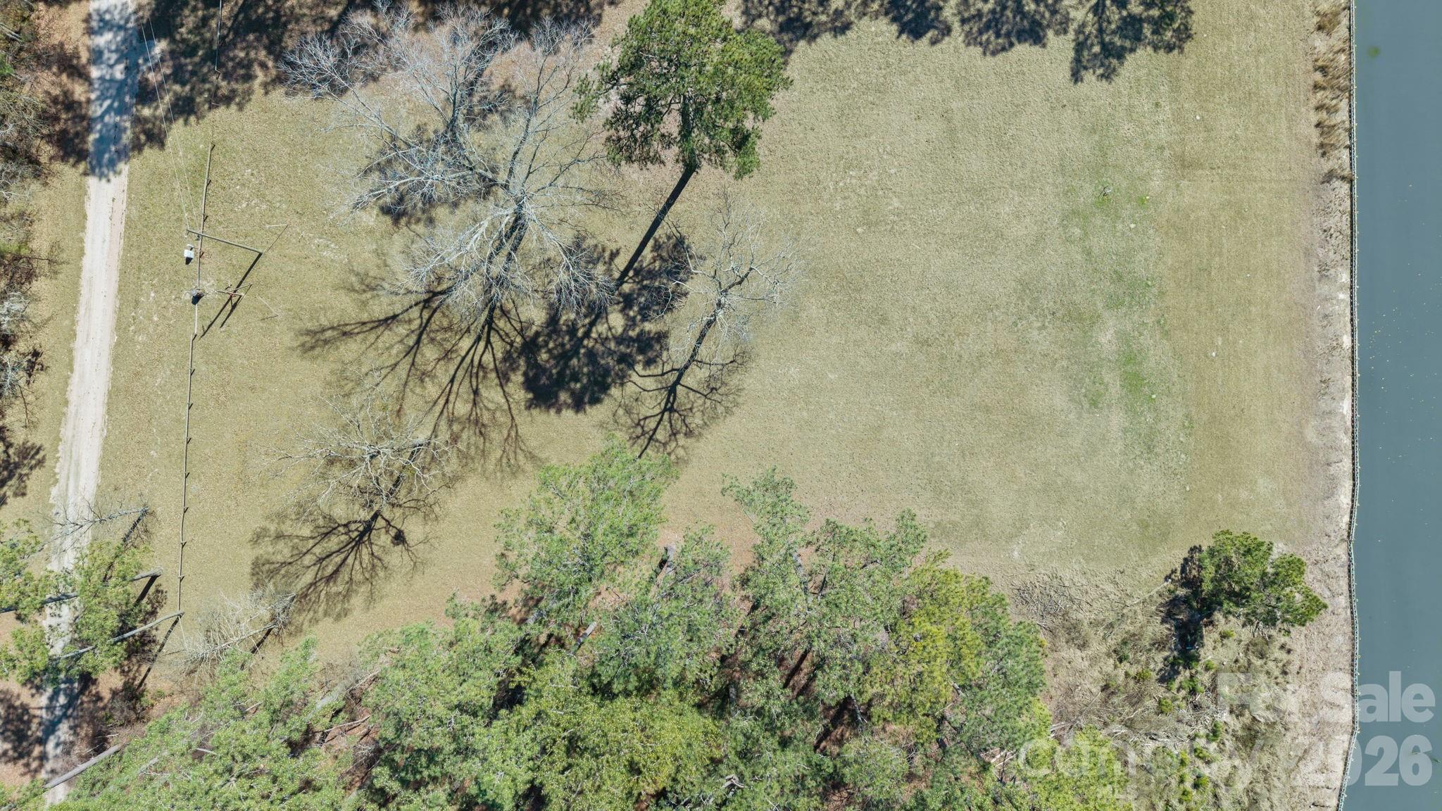 403 Chambers Point Property Photo 8