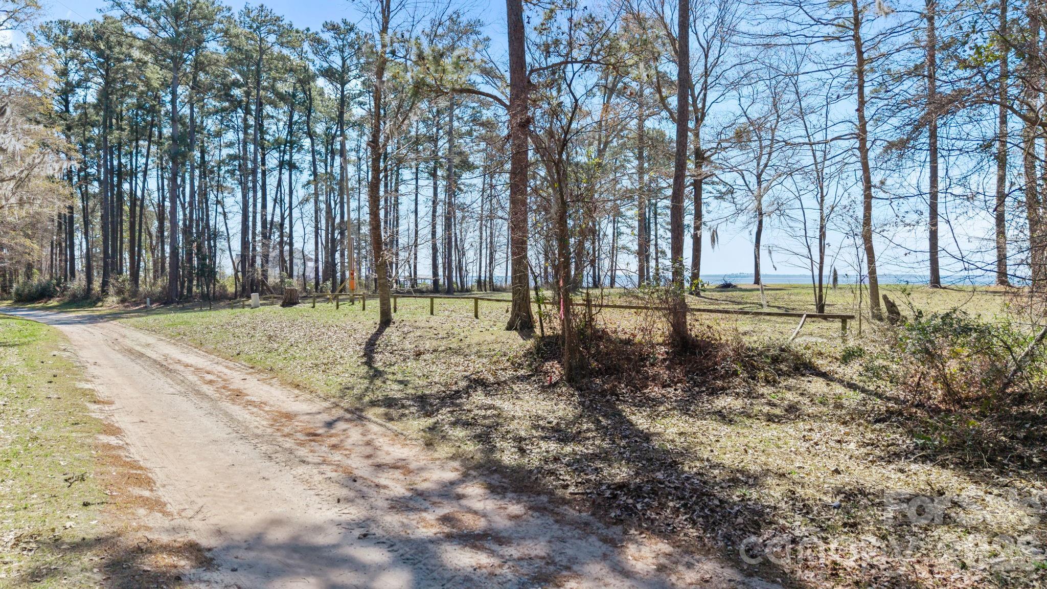 403 Chambers Point Property Photo 10