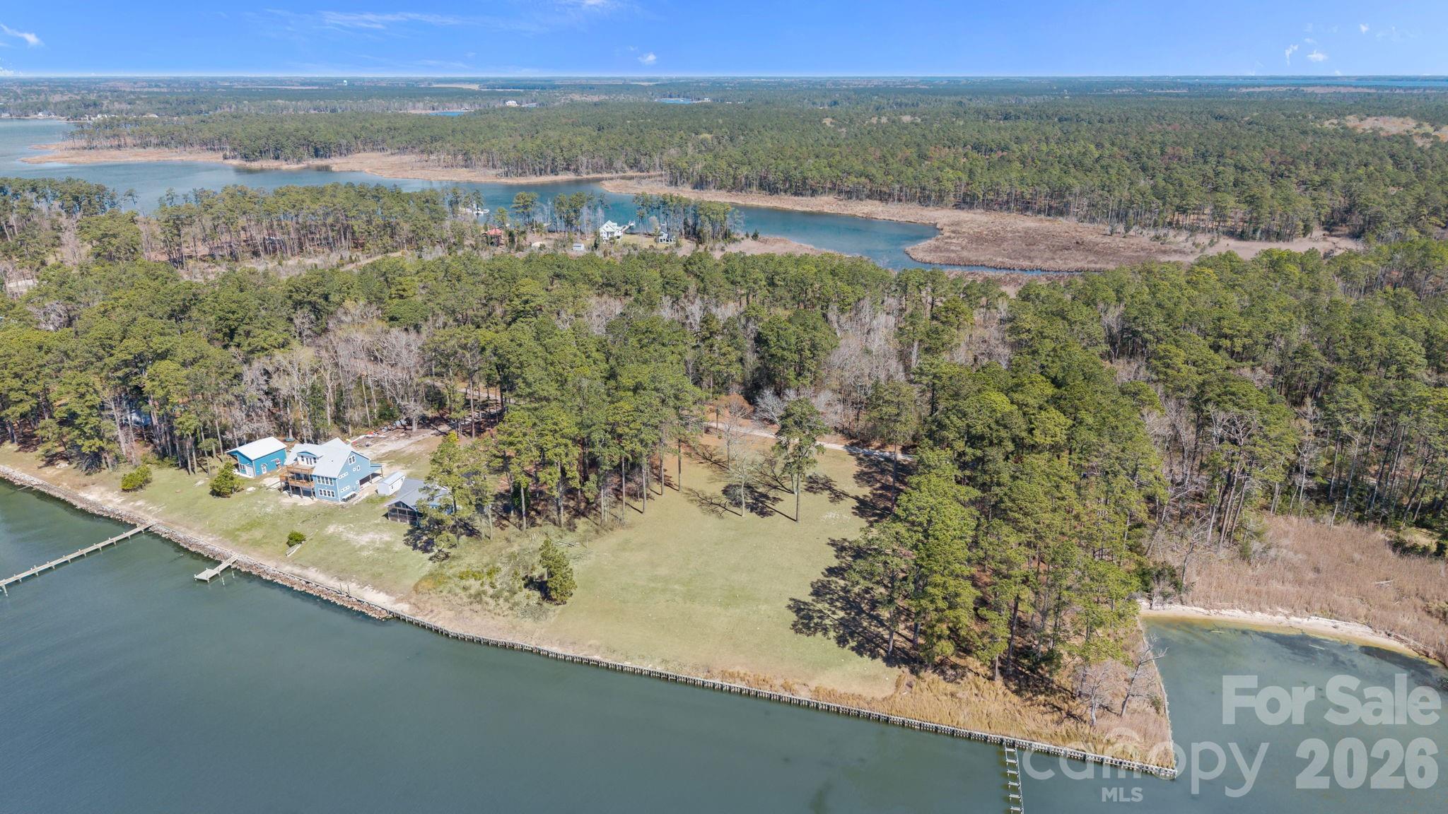 403 Chambers Point Property Photo 12