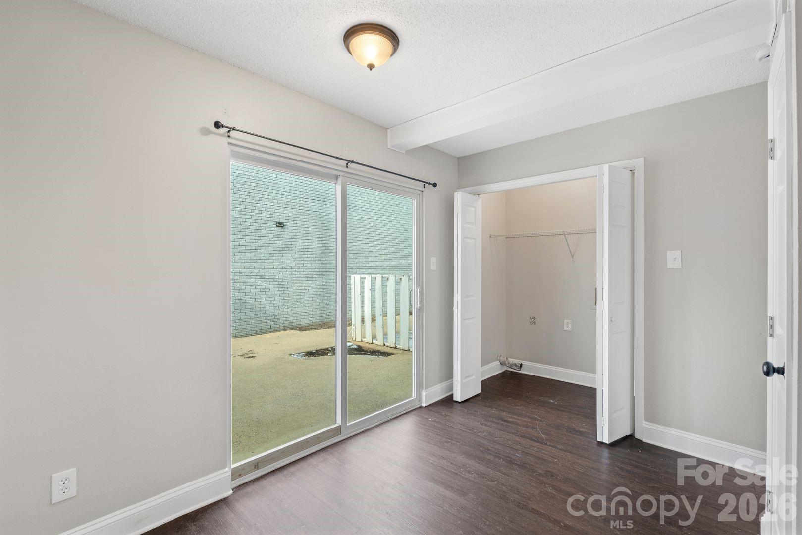 309 Union Avenue Property Photo 8
