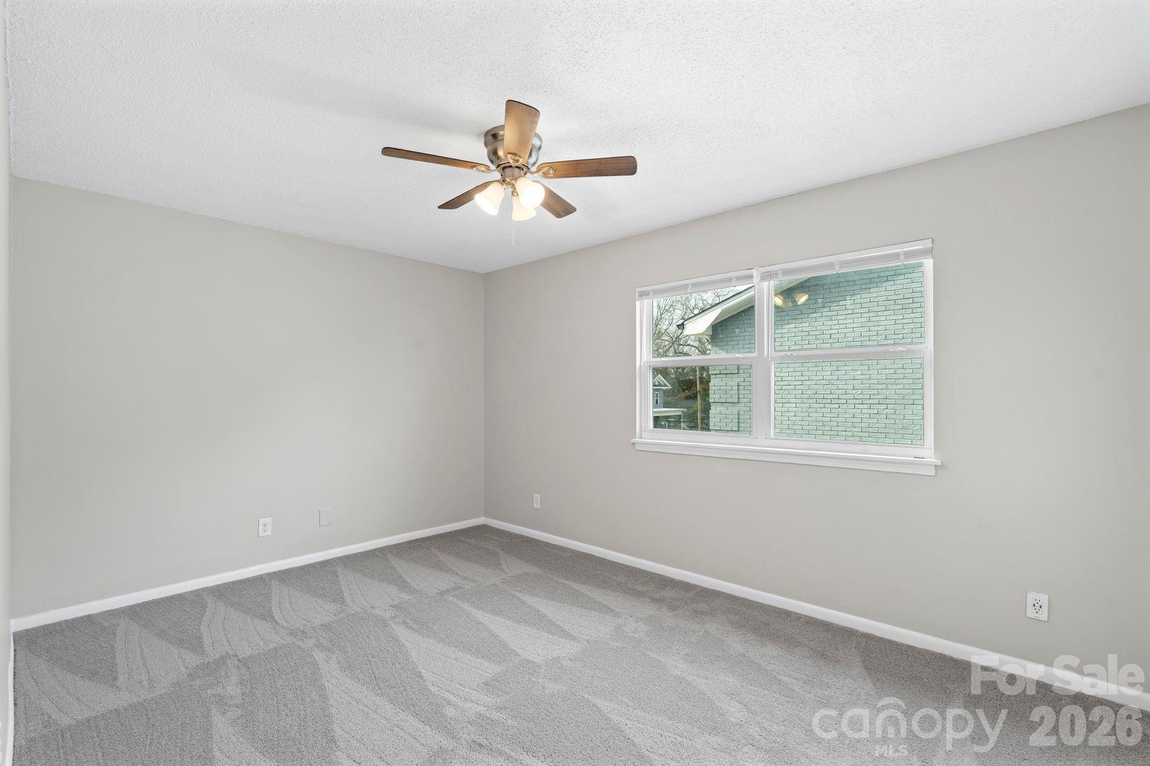 309 Union Avenue Property Photo 9