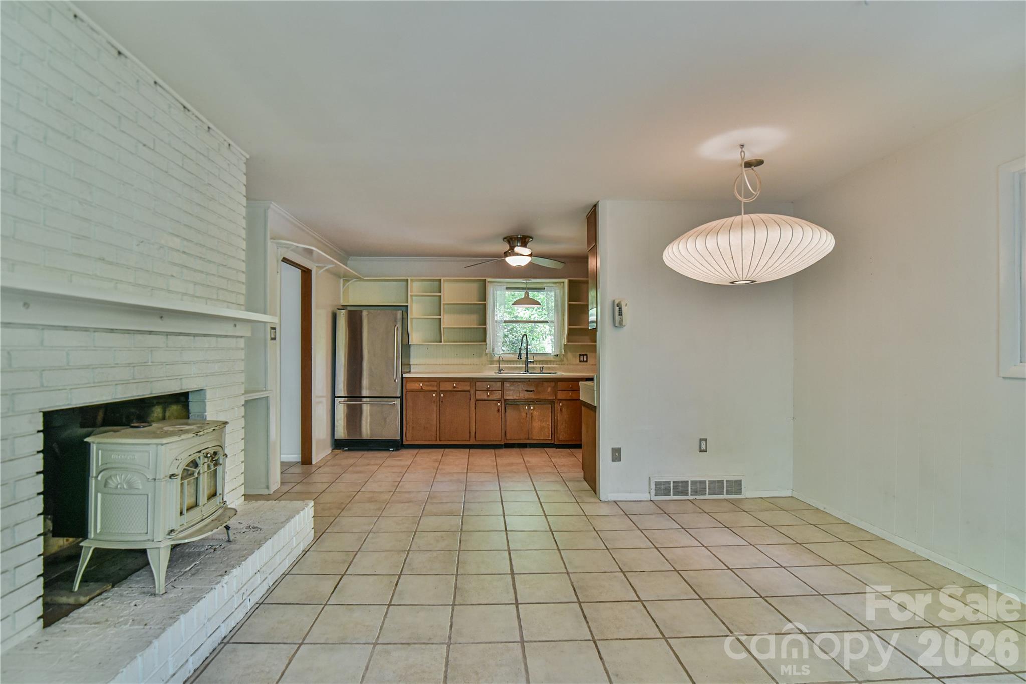 1 Hillcrest Lane Property Photo 16