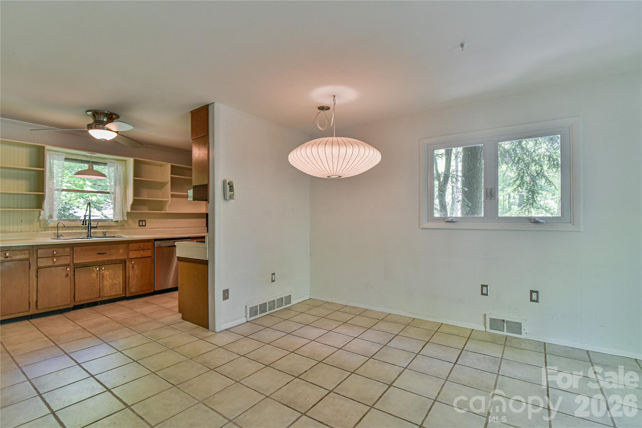 1 Hillcrest Lane Property Photo 18