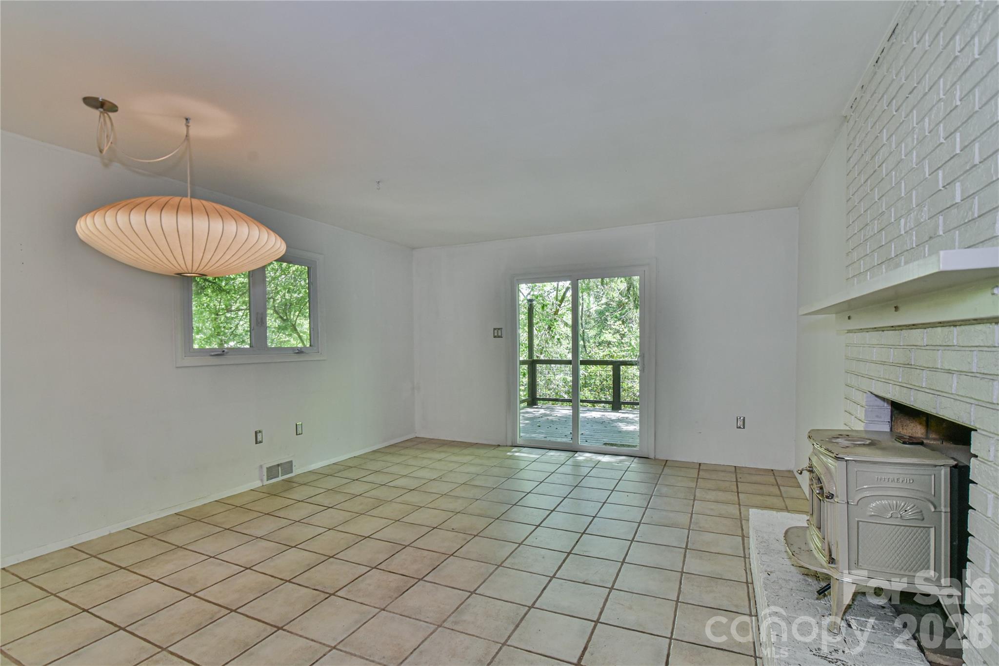 1 Hillcrest Lane Property Photo 19