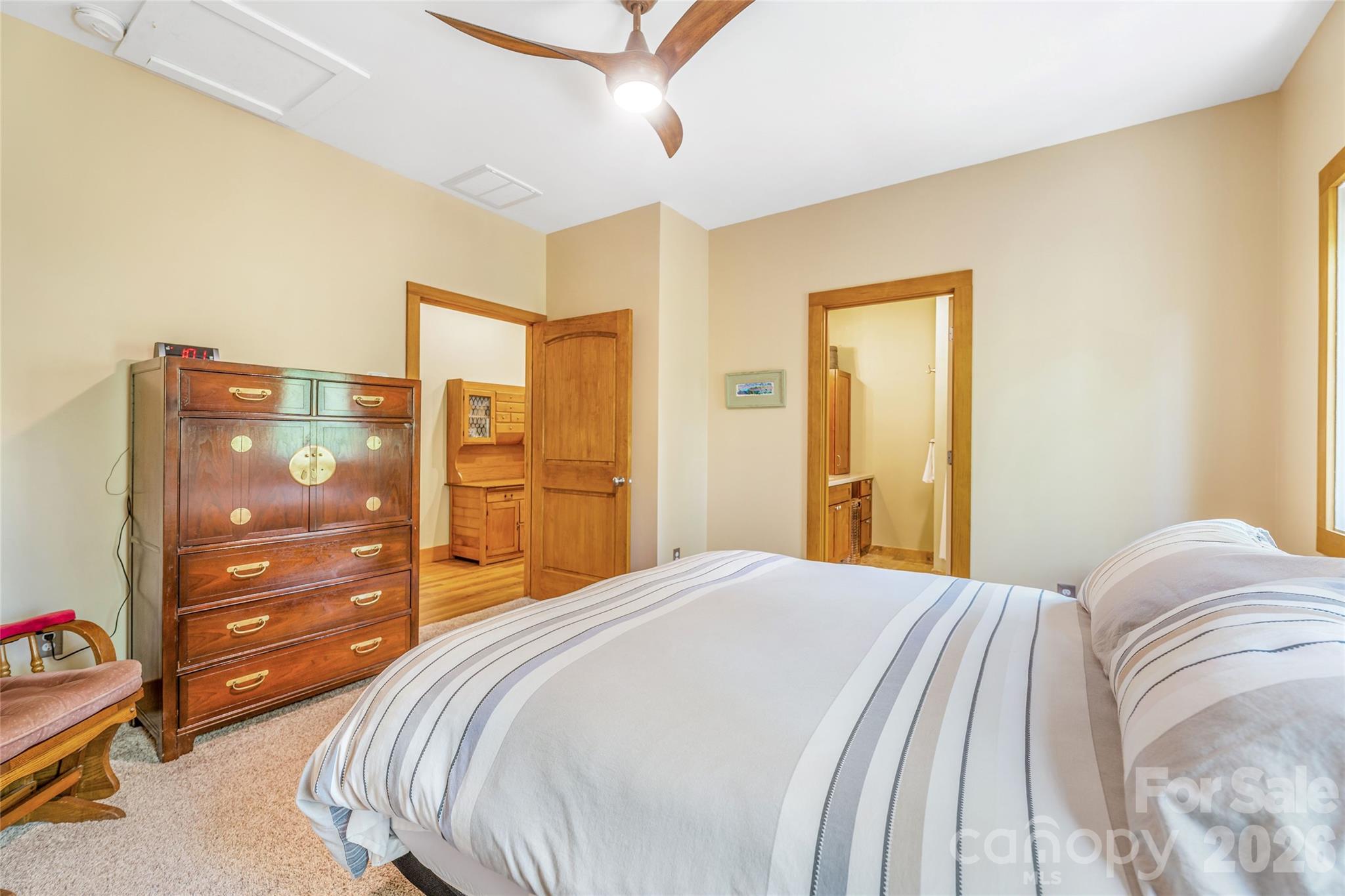 446 Amanda Drive Property Photo 12