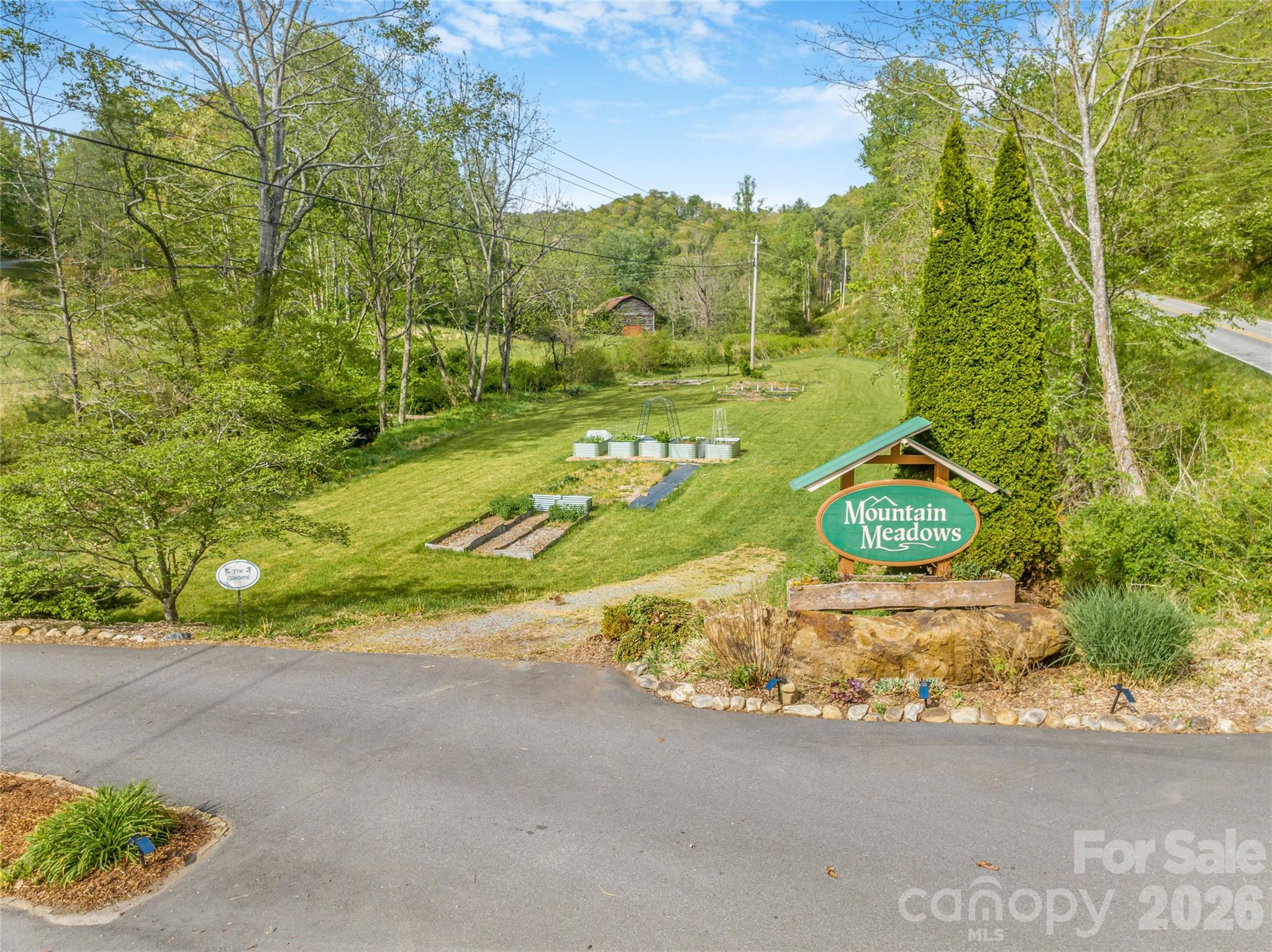 446 Amanda Drive Property Photo 42