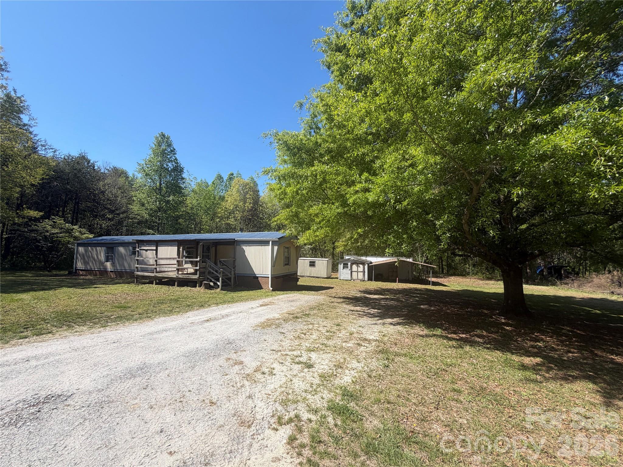 417 Stony Point Road Property Photo 7