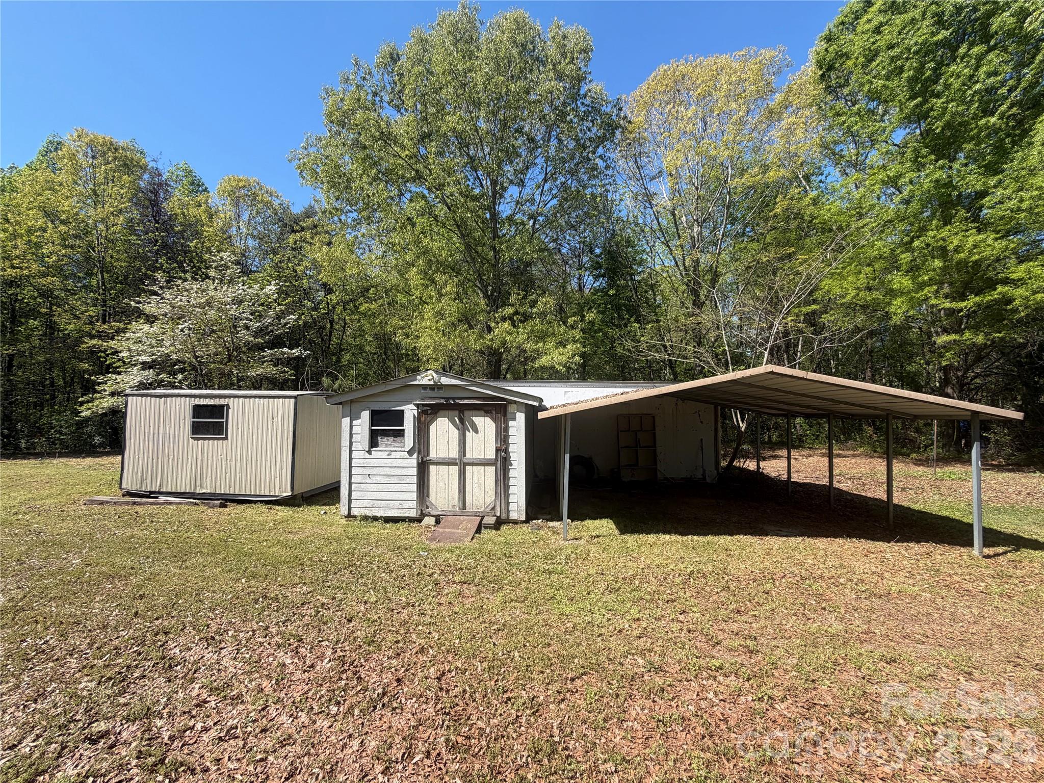 417 Stony Point Road Property Photo 9