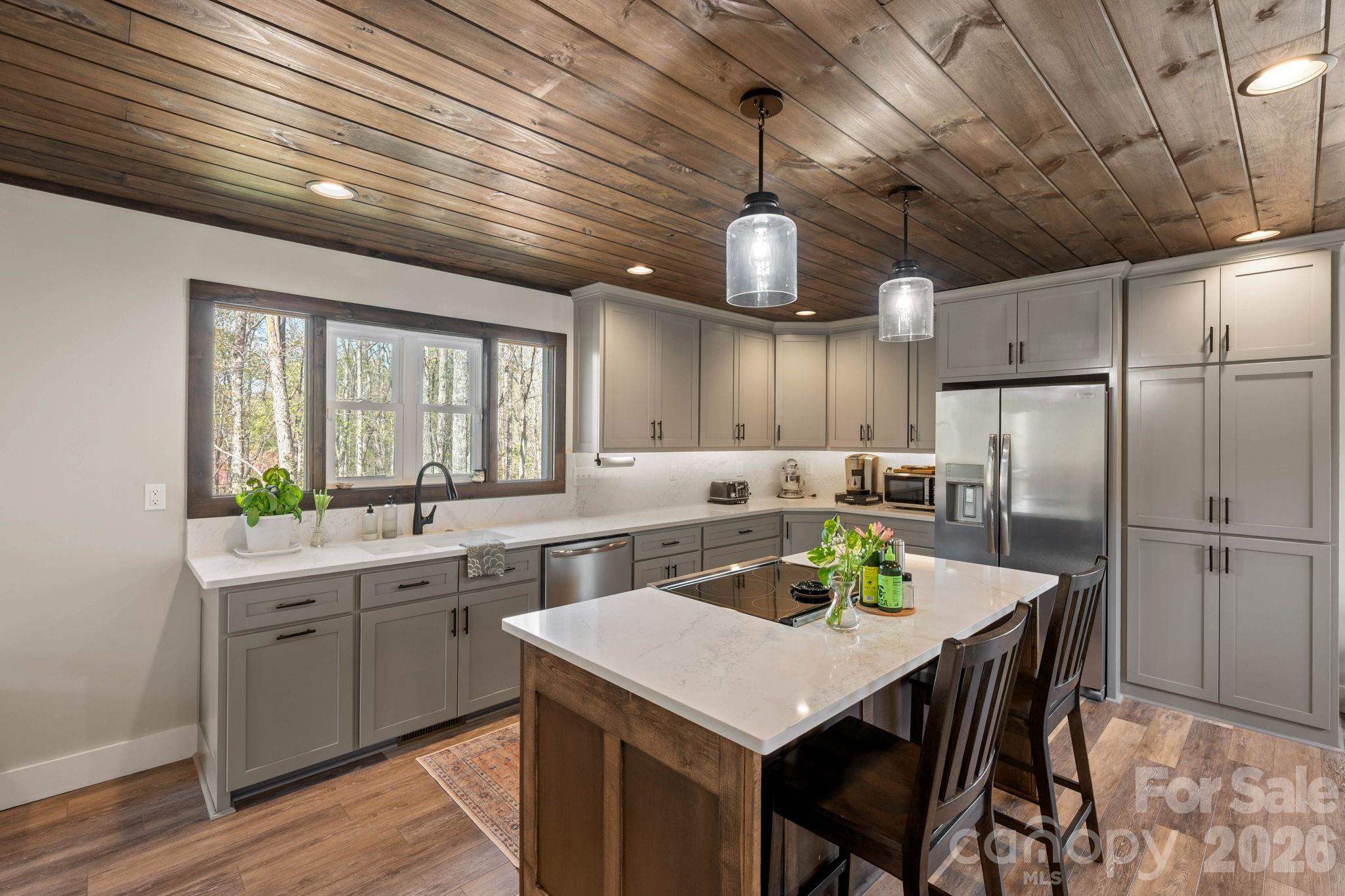25 Briar Ridge Lane Property Photo 8