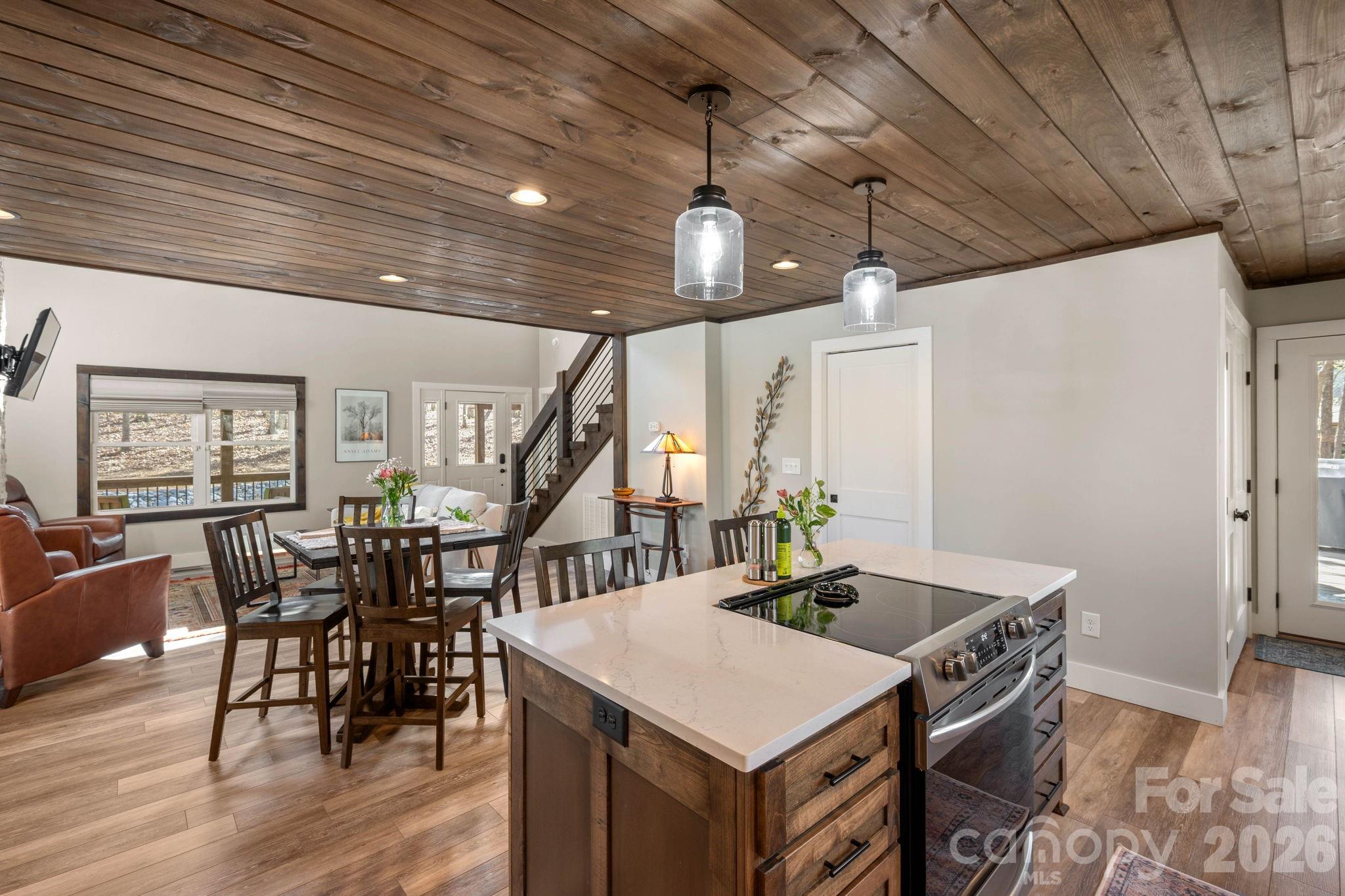 25 Briar Ridge Lane Property Photo 12