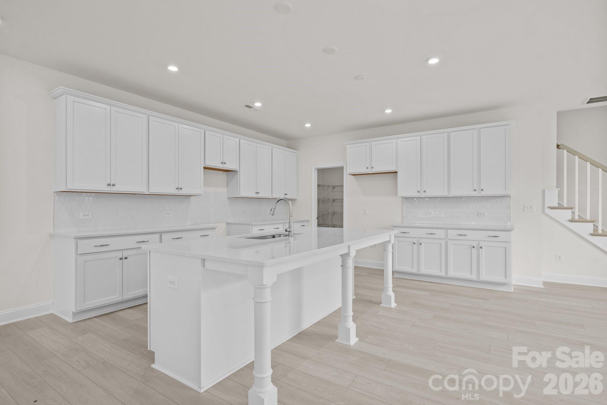 2926 Clyde Drive Property Photo 10