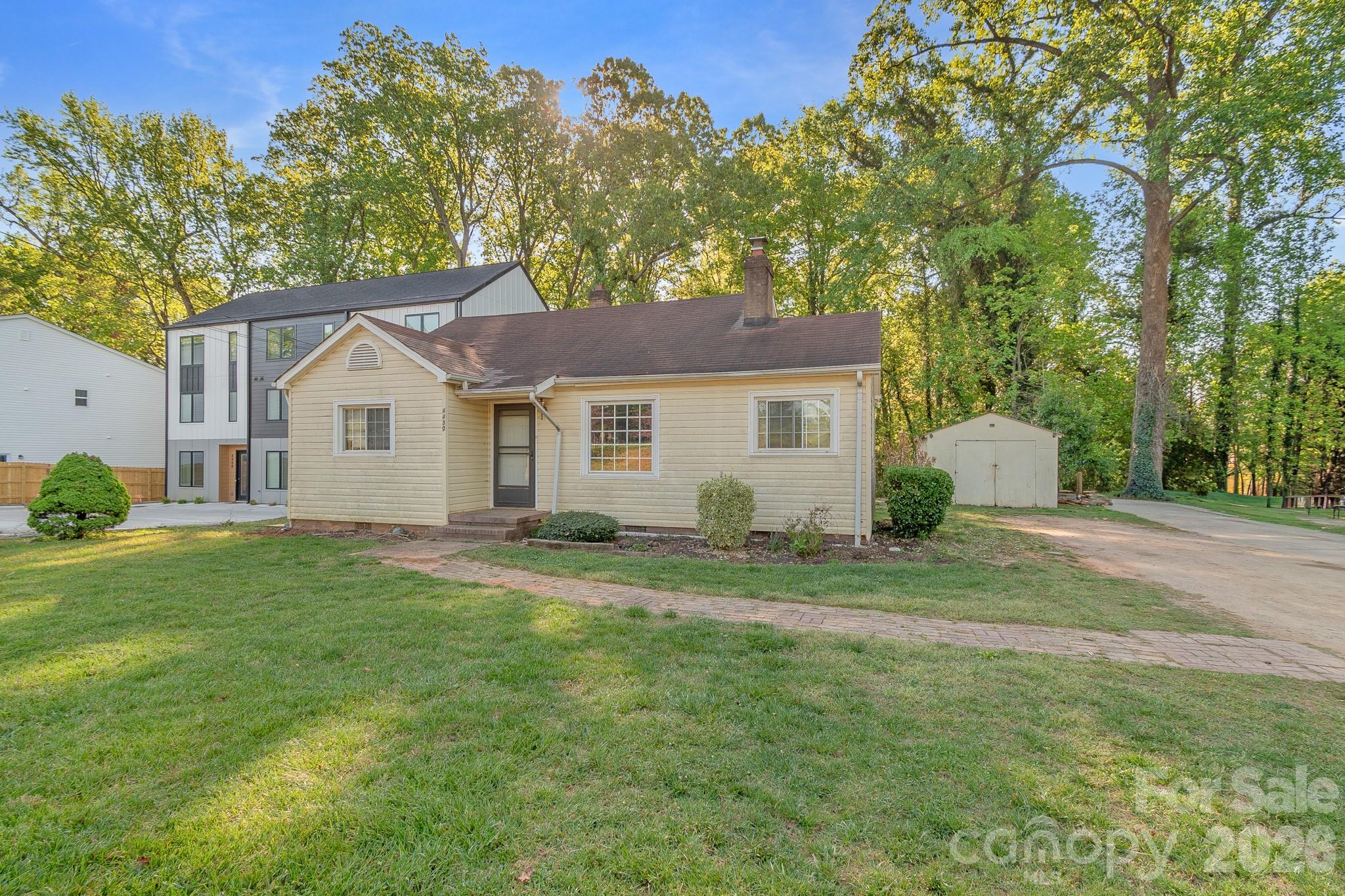4430 W Tyvola Road Property Photo 1